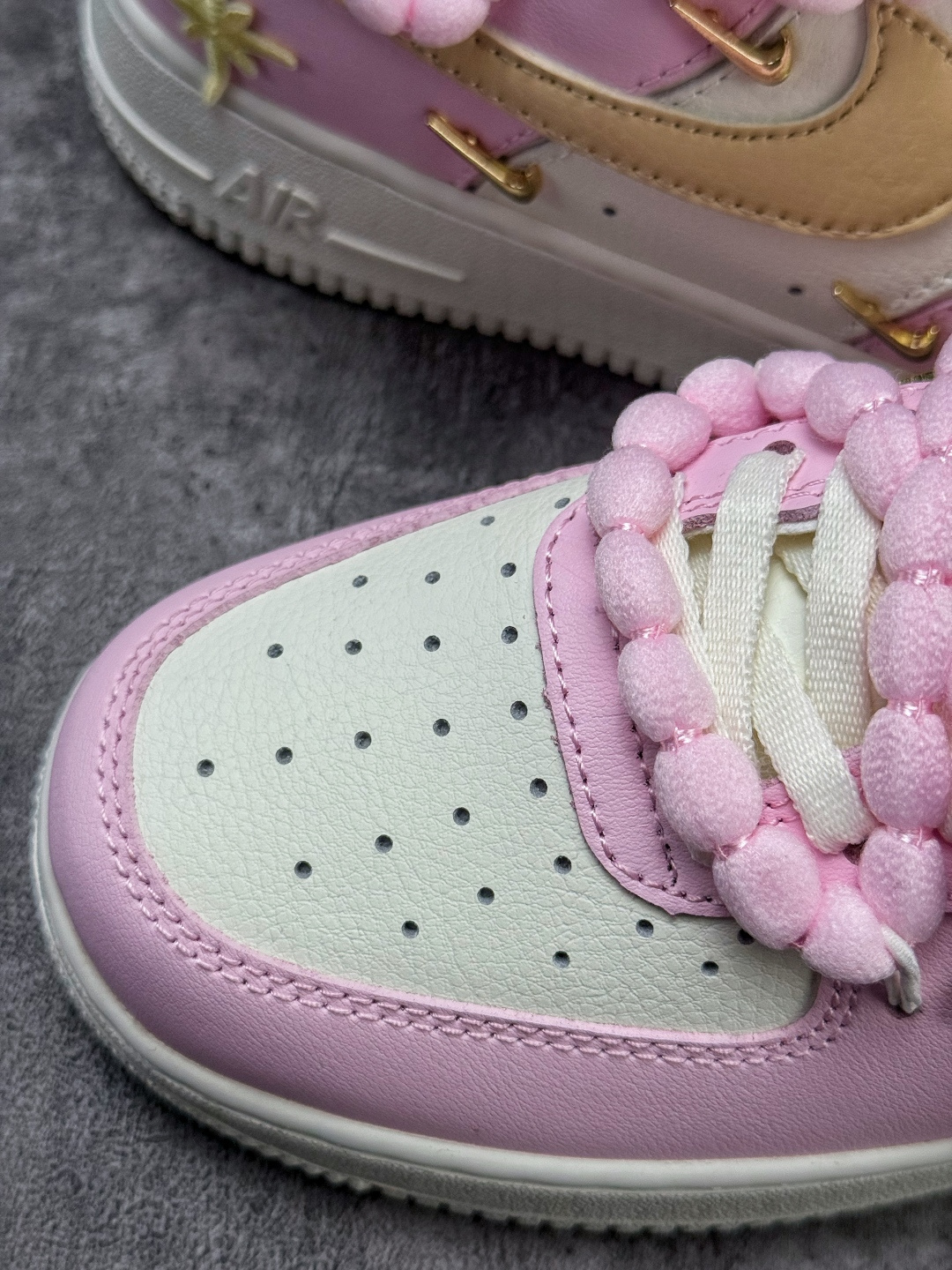 Nike Air Force 1 Low 07 粉白四小勾 AB2574-600
