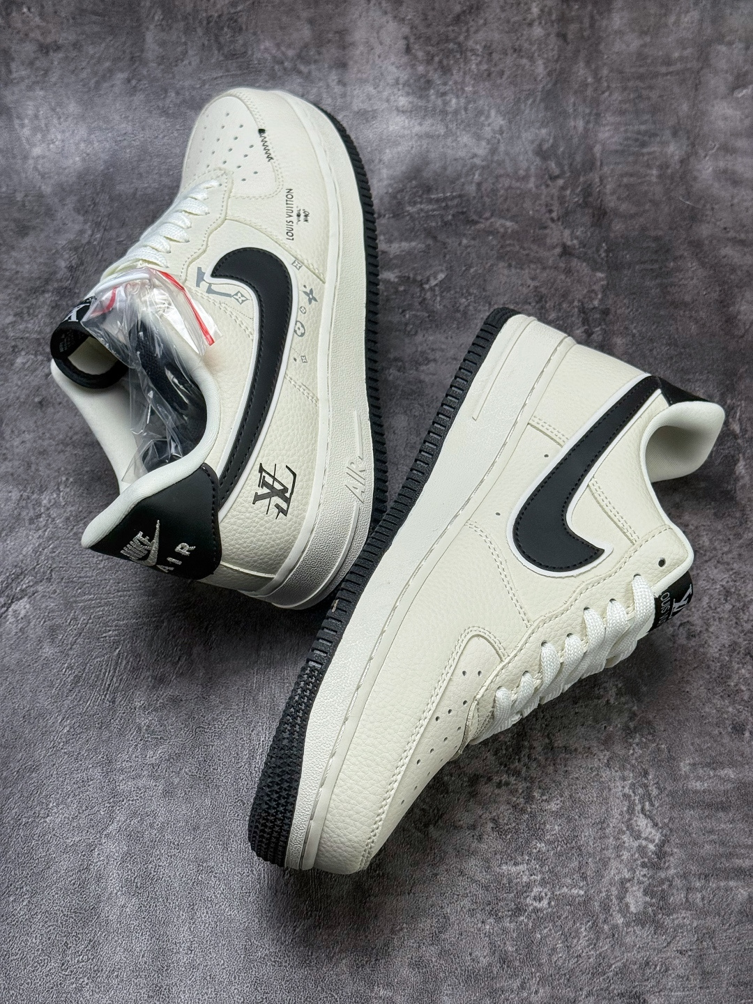 Nike Air Force 1 Low 07 x Louis Vuitton 白黑 LD1999-001