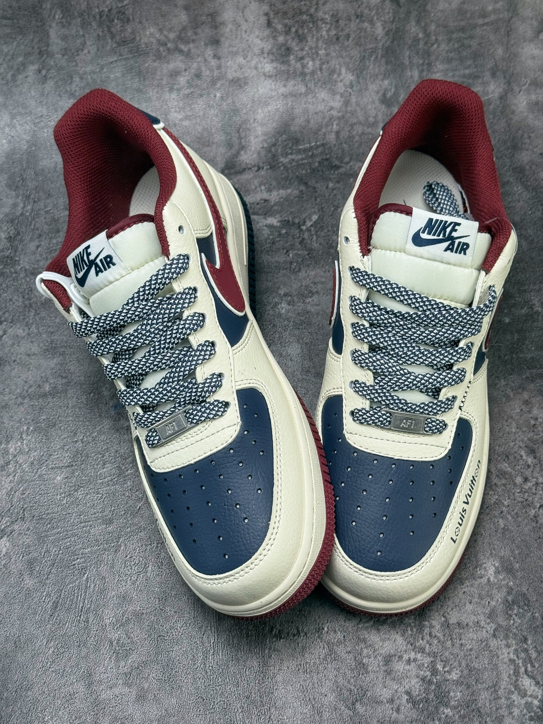 Nike Air Force 1 Low 07 x Louis Vuitton 白蓝红满天星 JP8028-069