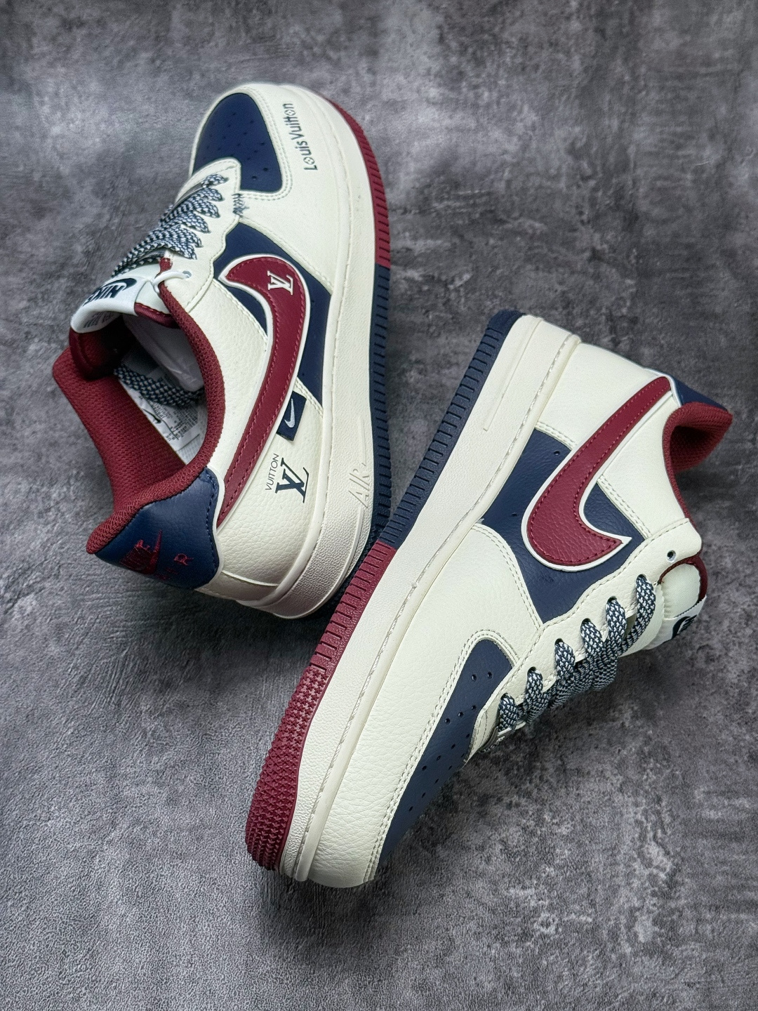 Nike Air Force 1 Low 07 x Louis Vuitton 白蓝红满天星 JP8028-069