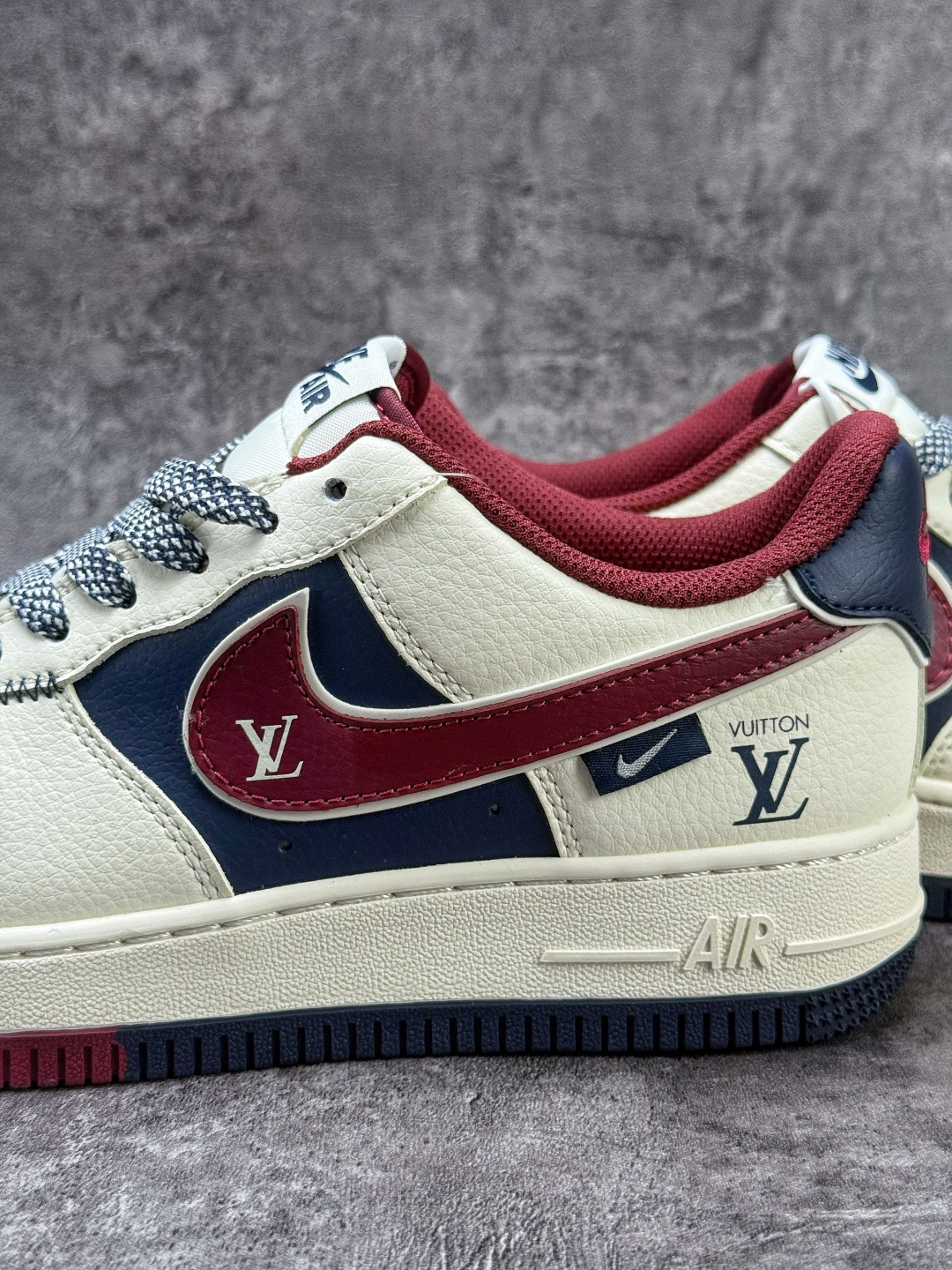 Nike Air Force 1 Low 07 x Louis Vuitton 白蓝红满天星 JP8028-069