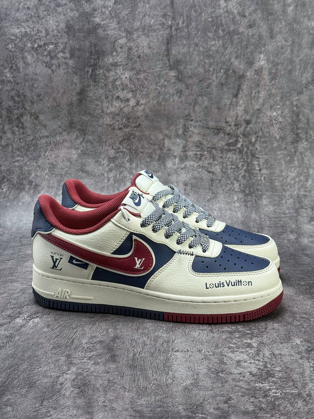 Nike Air Force 1 Low 07 x Louis Vuitton 白蓝红满天星 JP8028-069