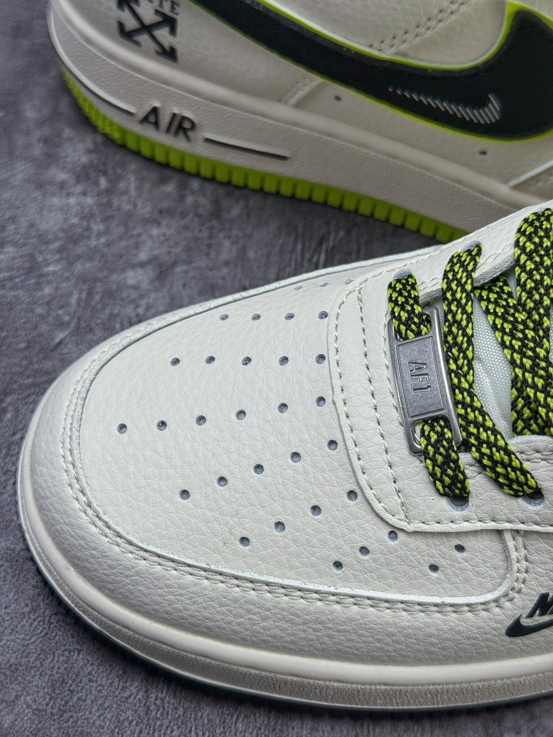 Nike Air Force 1 Low 07 x OFF-WHITE 白绿黑小勾满天星 QW5836-023