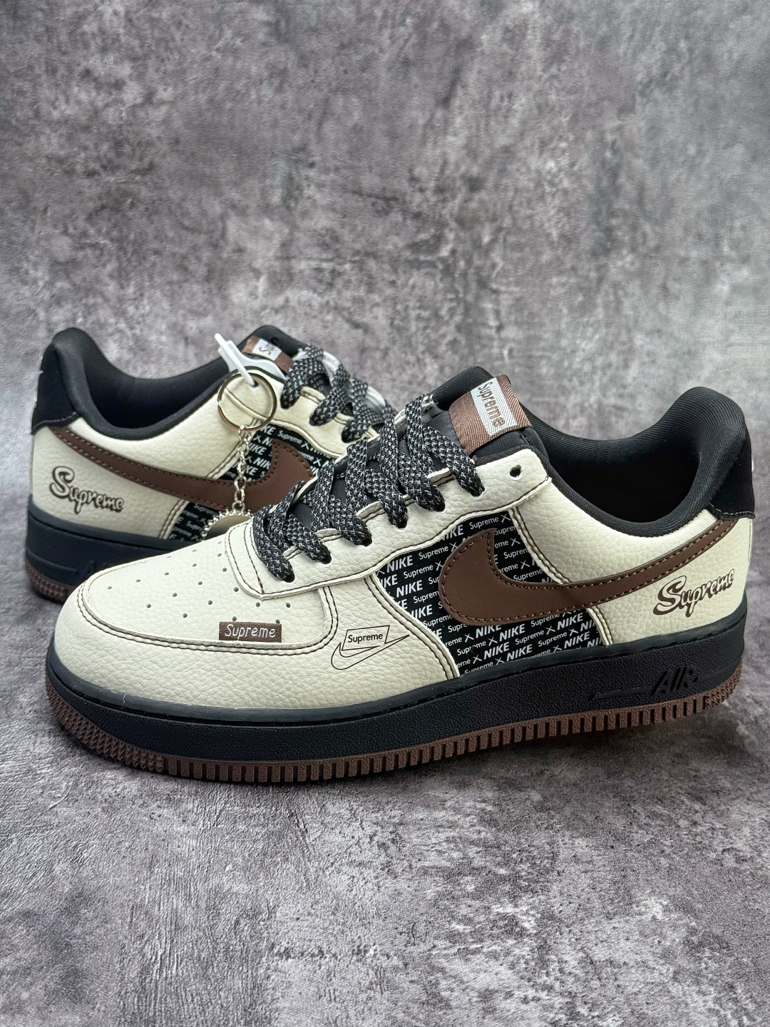 Nike Air Force 1 Low 07 x Superme 白黑棕小勾满天星 KD1688-004