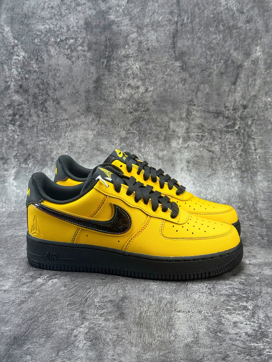 Nike Air Force 1 Low 07 黄黑 IQ2713-700
