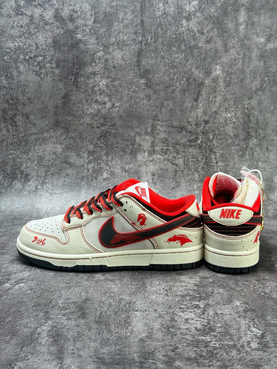 Nike SB Dunk Low 马年限定 白红 DG1988-013