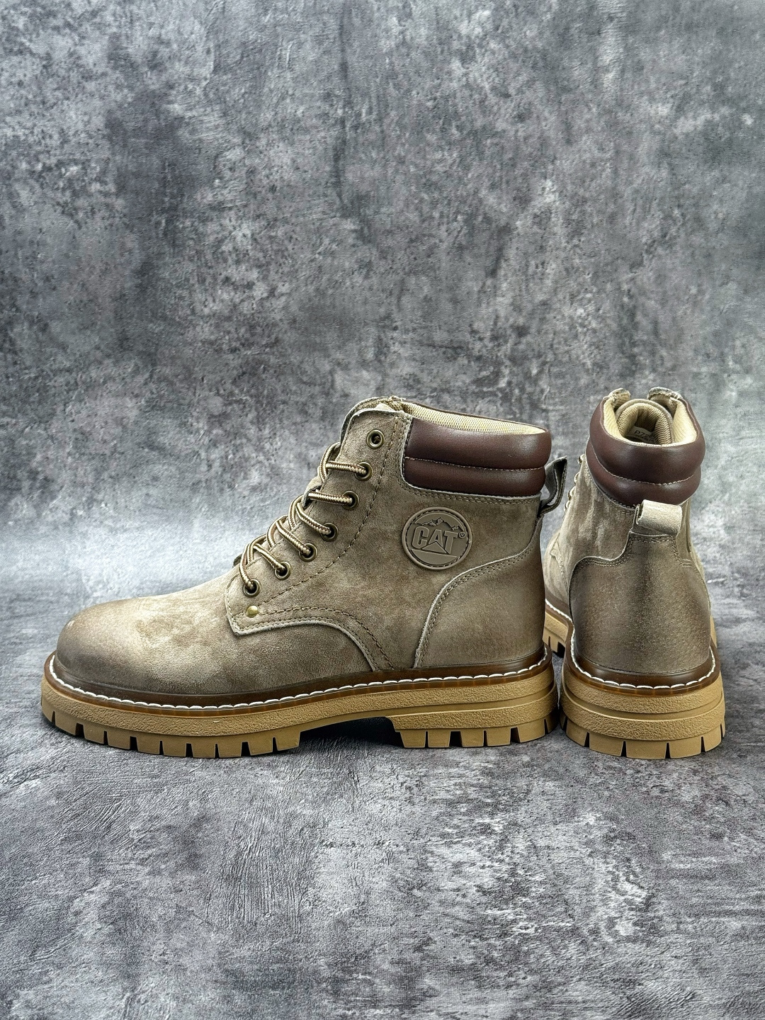 卡特/CAT 2025新版 硬汉推土机品牌 新款上市 高帮工装靴皮鞋/小麦色 灰色-Top High Quatity Cheap Sneakers Fashion Clothing Clothes Bags handbags Shoes of all Brand wholesale With The best Quality And Beautiful Price from China Factory Chinese suppliers wholesaler seller 卡特/CAT 2025新版 硬汉推土机品牌 新款上市 高帮工装靴皮鞋/小麦色 灰色