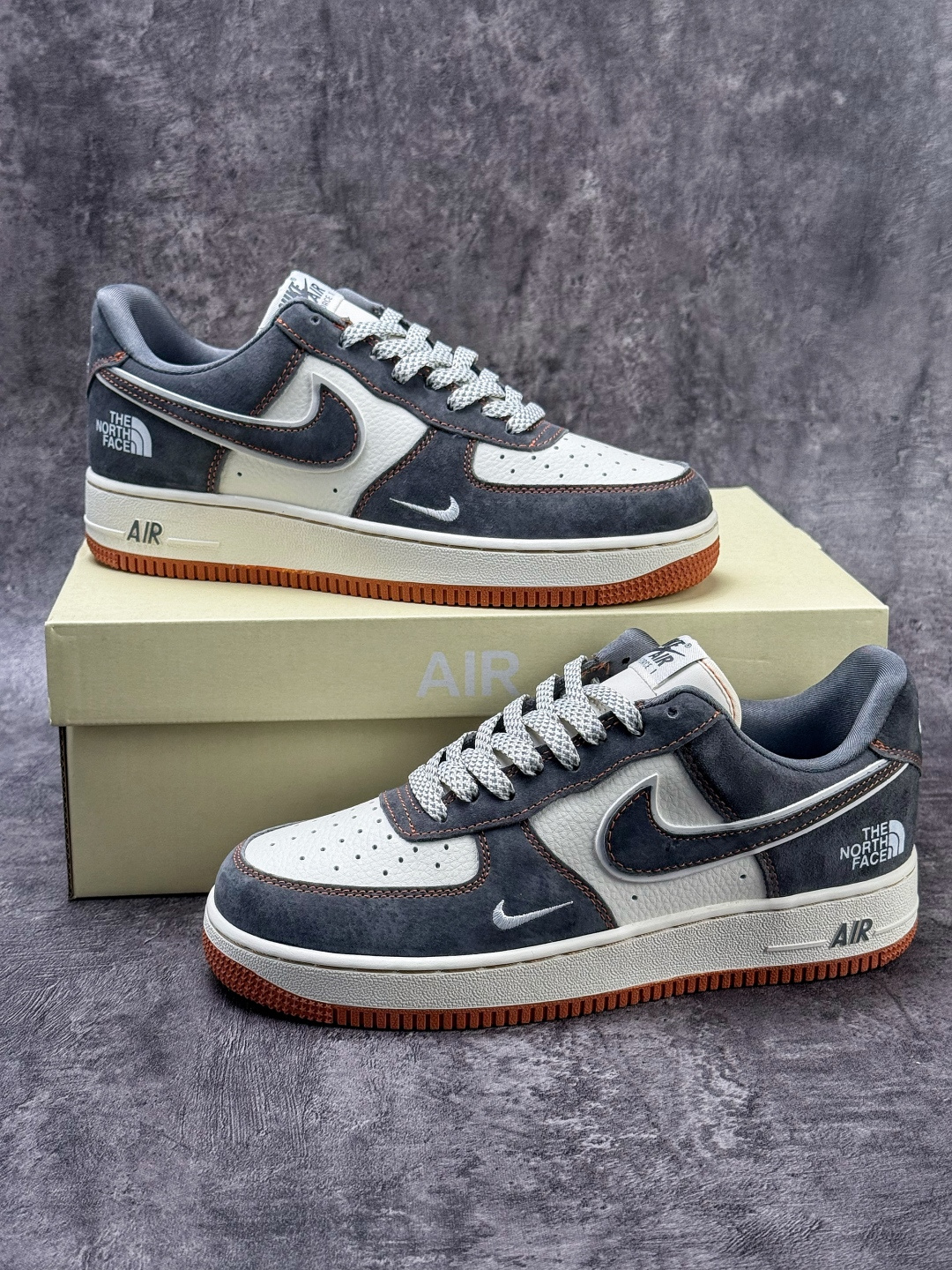 Nike Air Force 1 Low 07 x The North Face 灰白小勾满天星 SS1979-005