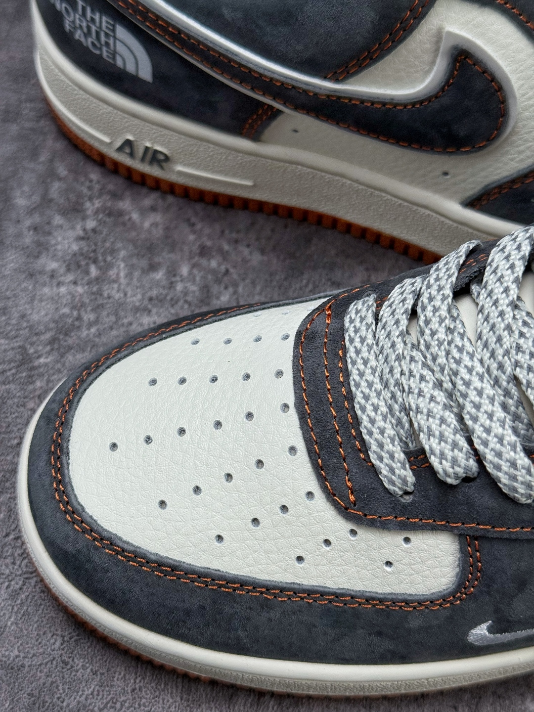 Nike Air Force 1 Low 07 x The North Face 灰白小勾满天星 SS1979-005