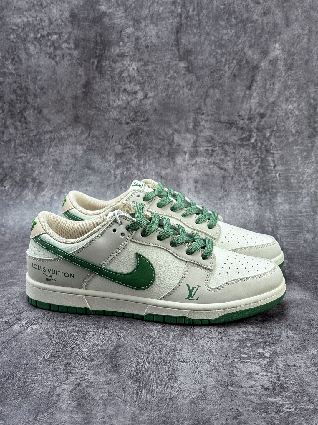 Nike SB Dunk Low x Louis Vuitton 灰白绿满天星 JP1628-001