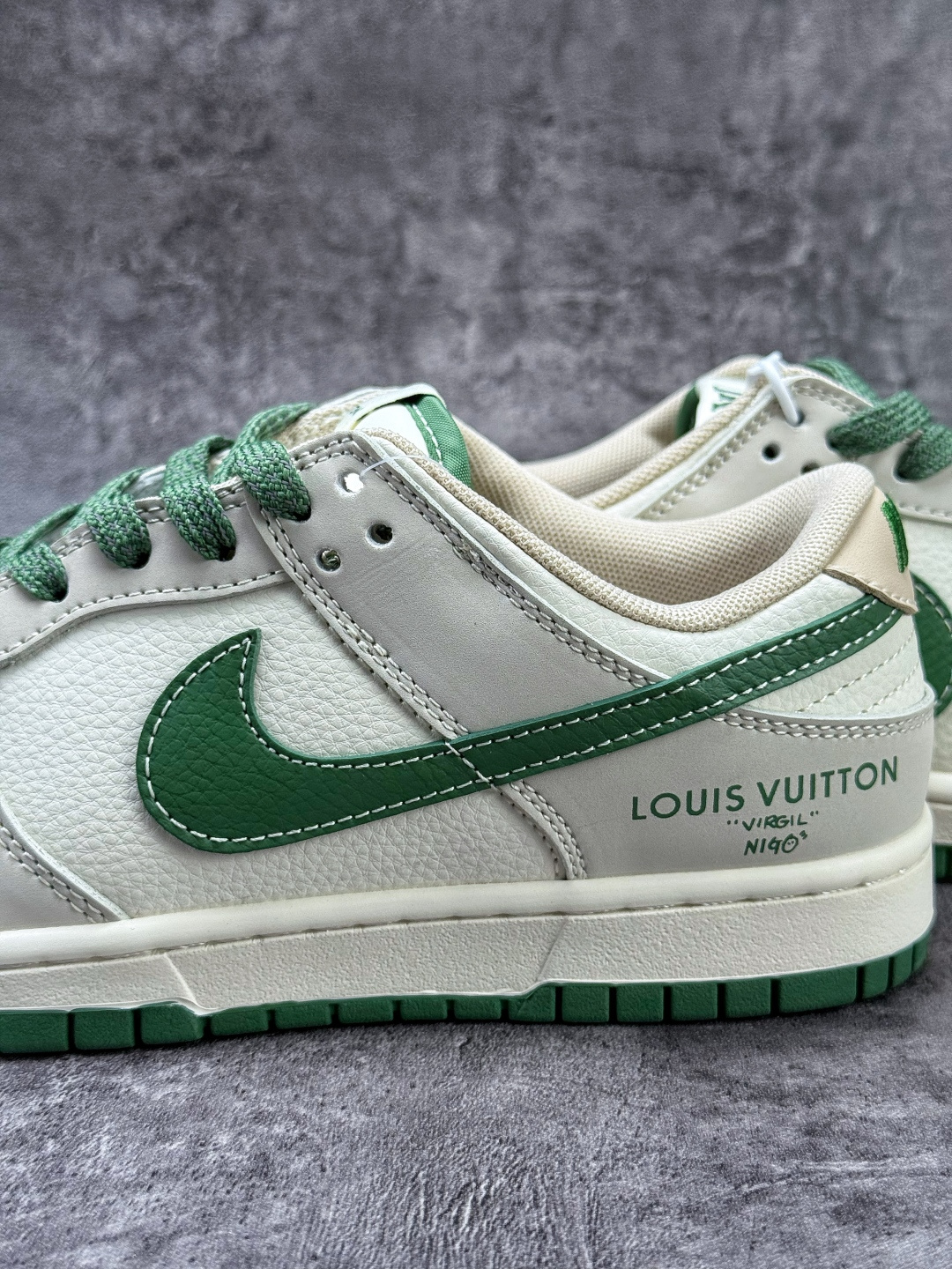 Nike SB Dunk Low x Louis Vuitton 灰白绿满天星 JP1628-001