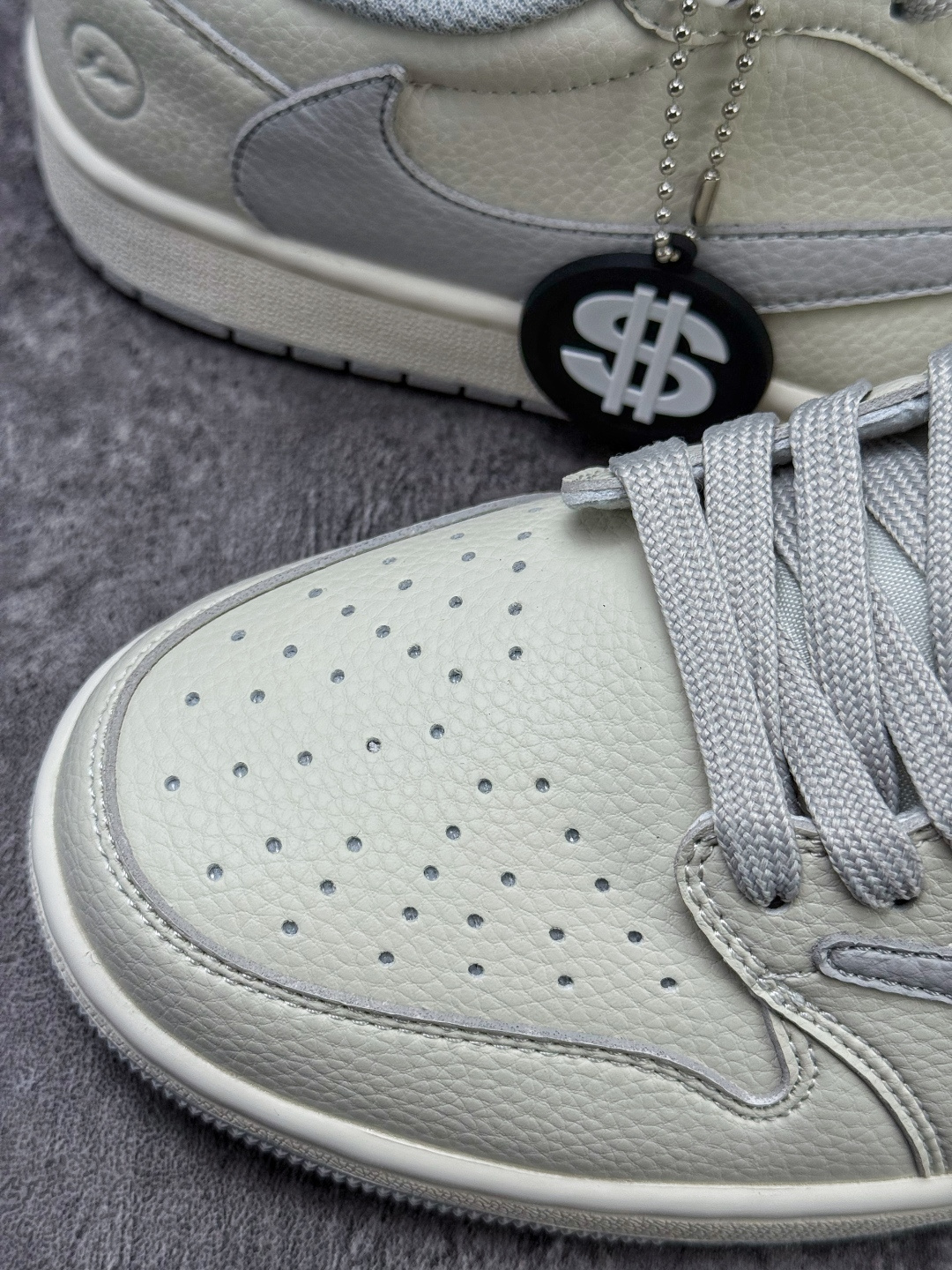 Travis Scott x Nike Air Jordan 1 Low Air Jordan 1 Low 反转白灰闪电倒钩 纯原版本 LK1099-062