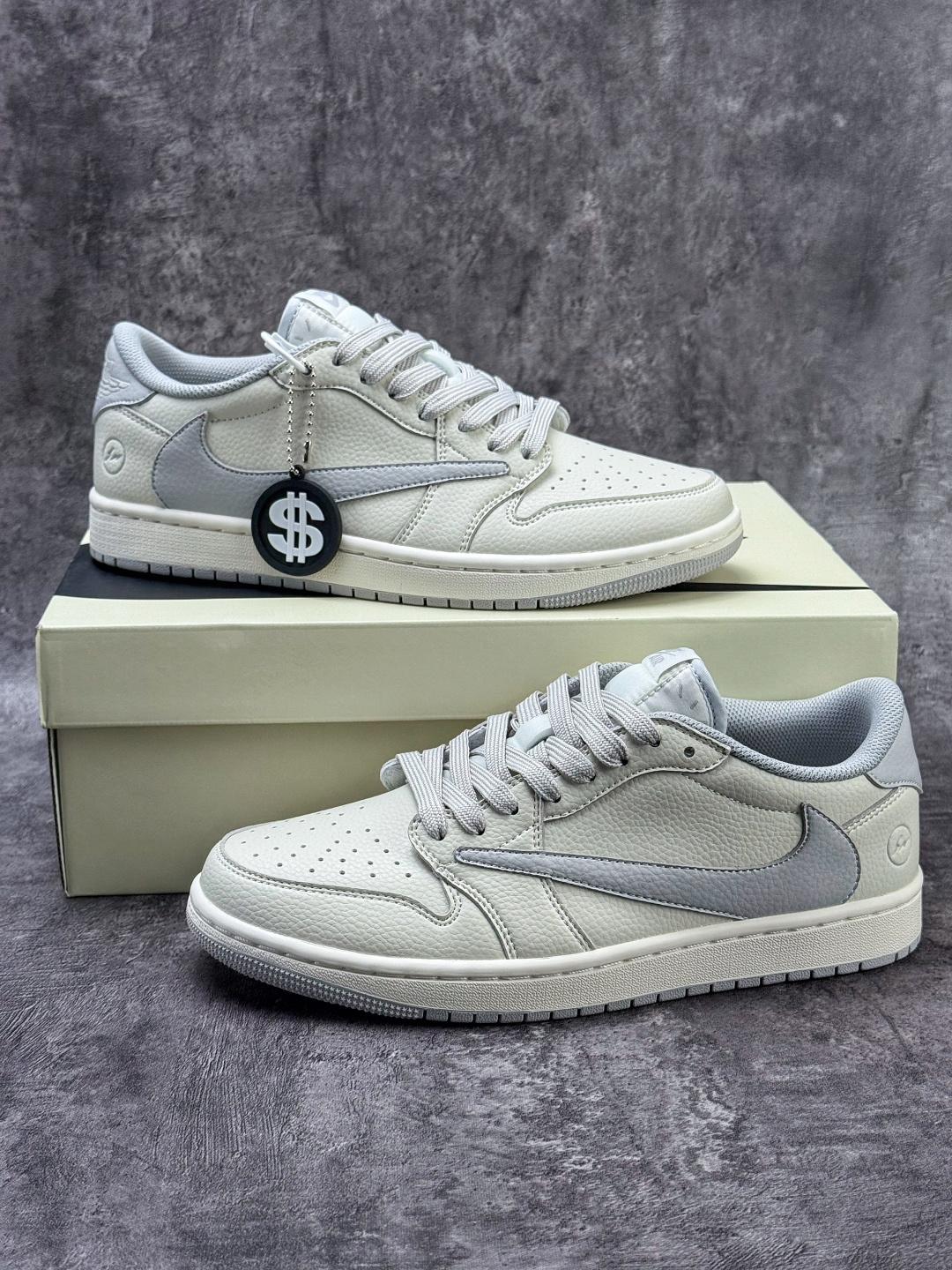 Travis Scott x Nike Air Jordan 1 Low Air Jordan 1 Low 反转白灰闪电倒钩 纯原版本 LK1099-062