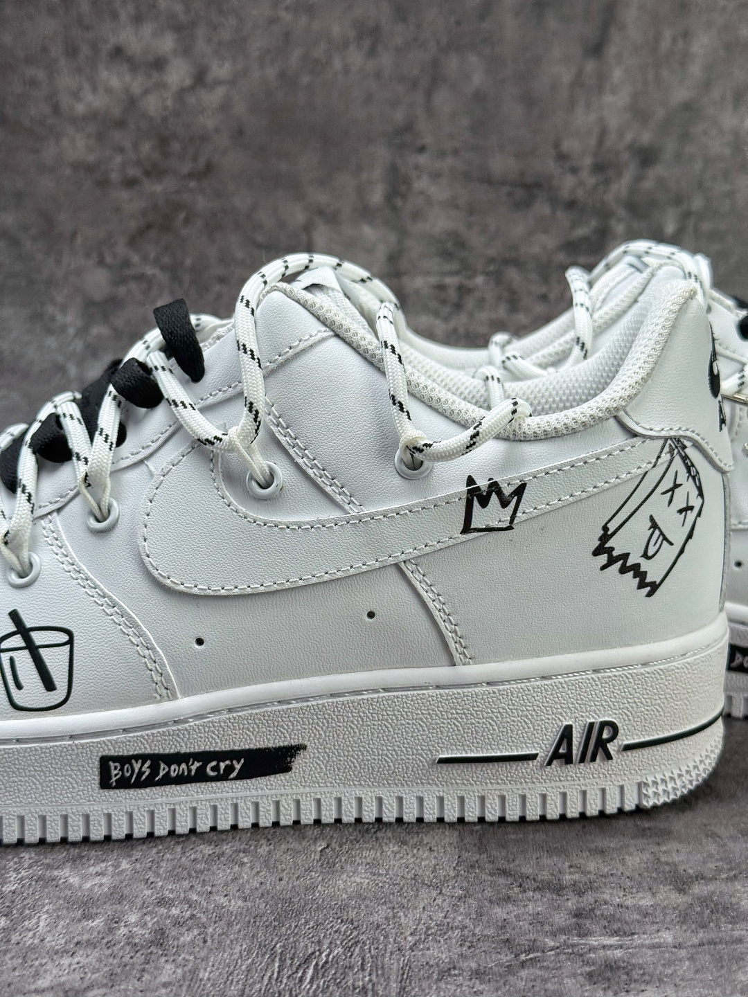 220 Nike Air Force 1 Low 07 白黑涂鸦 CZ8699-578-Chinese UA Cheap High Quatity Brand Clothes Bags handbags Sneakers wholesale wholesaler seller from China Factory suppliers Fashion Clothing Shoes best Quality Beautiful Price 220 Nike Air Force 1 Low 07 白黑涂鸦 CZ8699-578