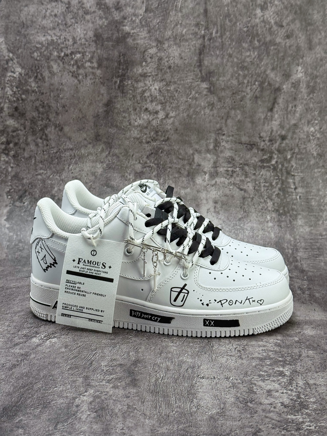 220 Nike Air Force 1 Low 07 白黑涂鸦 CZ8699-578-Chinese UA Cheap High Quatity Brand Clothes Bags handbags Sneakers wholesale wholesaler seller from China Factory suppliers Fashion Clothing Shoes best Quality Beautiful Price 220 Nike Air Force 1 Low 07 白黑涂鸦 CZ8699-578