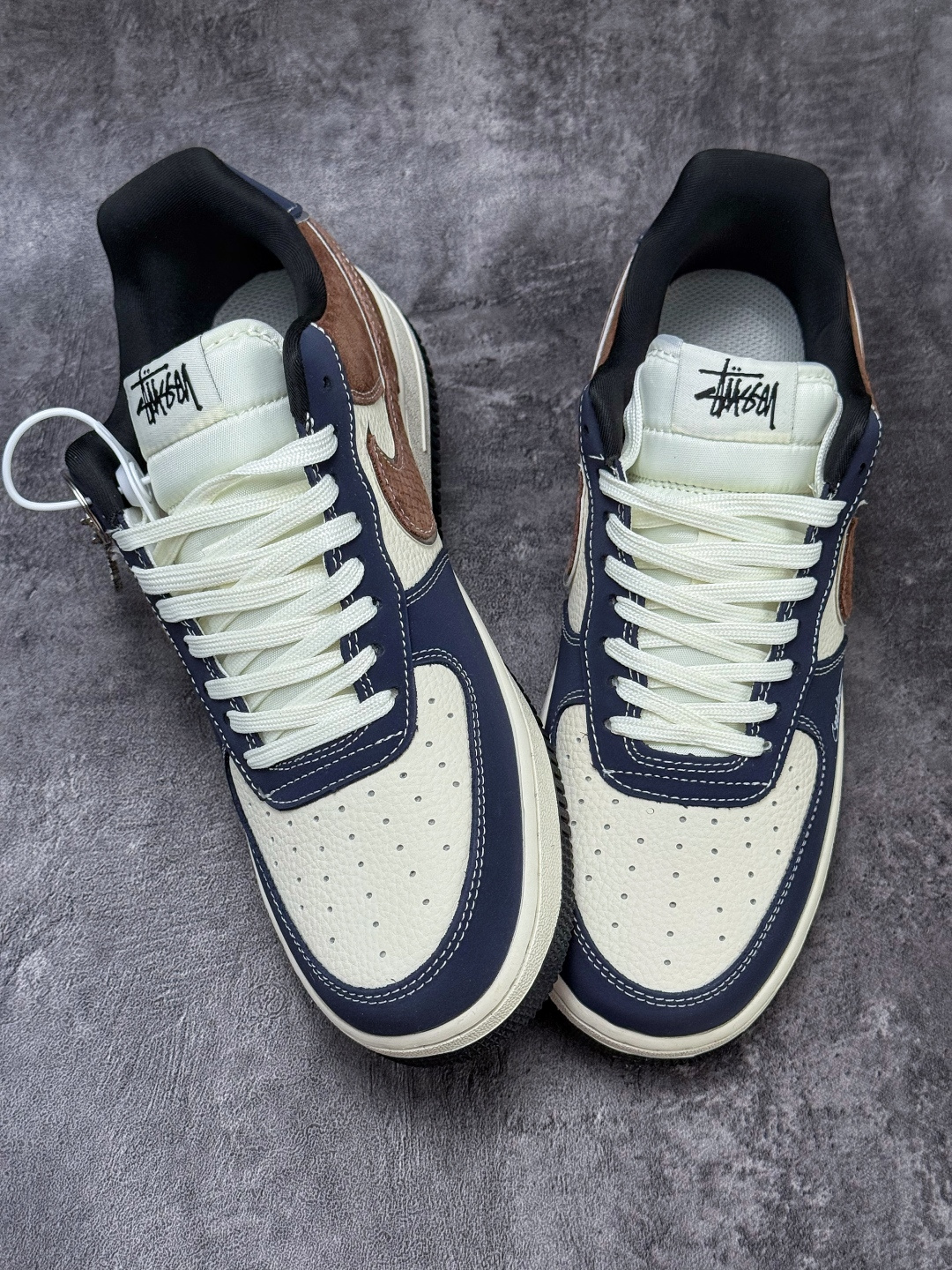 210 Nike Air Force 1 Low 07 x The North Face 蓝白棕小勾 DF0188-105-Chinese UA Cheap High Quatity Brand Clothes Bags handbags Sneakers wholesale wholesaler seller from China Factory suppliers Fashion Clothing Shoes best Quality Beautiful Price 210 Nike Air Force 1 Low 07 x The North Face 蓝白棕小勾 DF0188-105