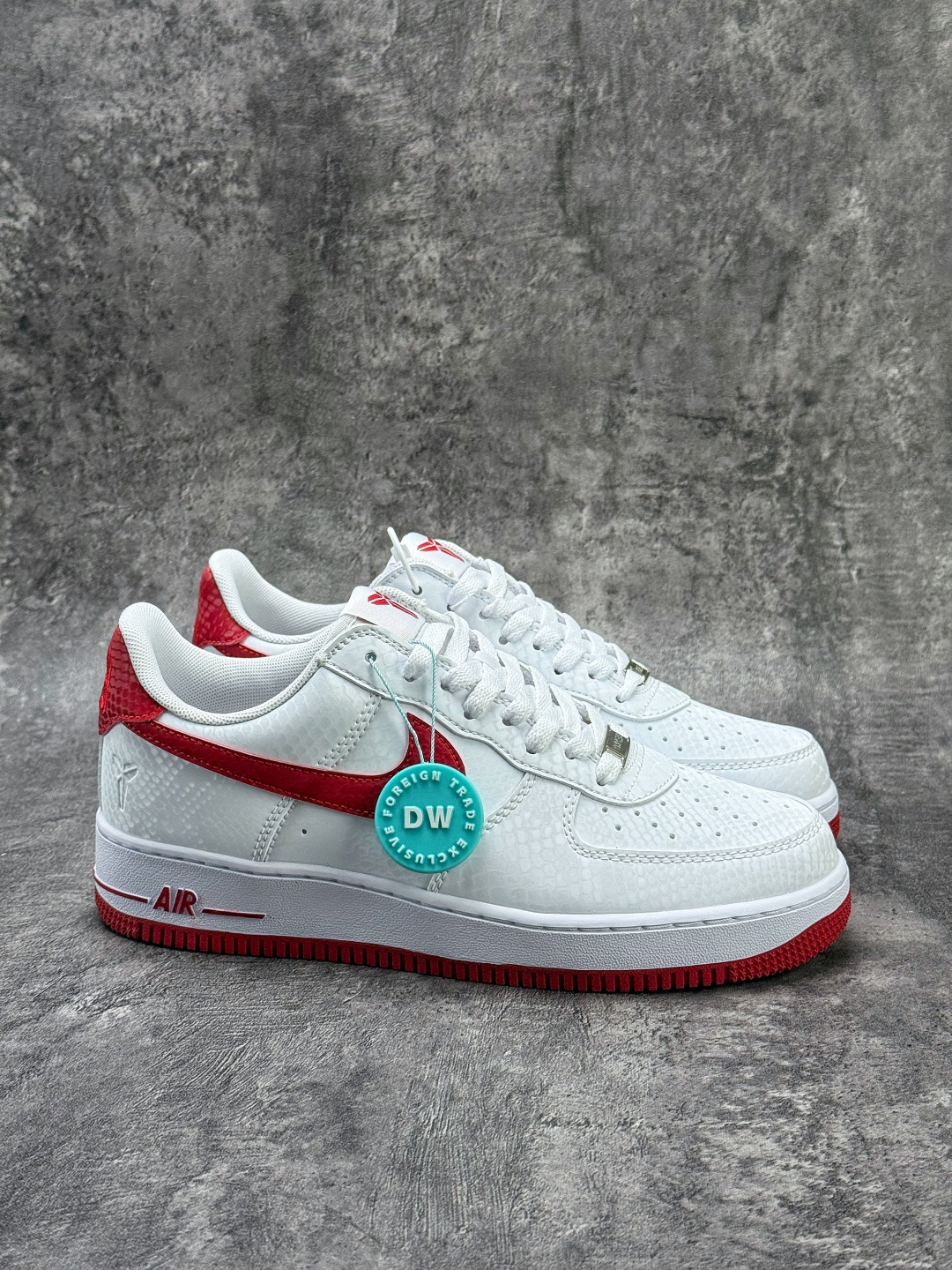 160 Nike Air Force 1 Low 07 专属logo(曼巴蛇图案)白红 IB0018-101-Chinese UA Cheap High Quatity Brand Clothes Bags handbags Sneakers wholesale wholesaler seller from China Factory suppliers Fashion Clothing Shoes best Quality Beautiful Price 160 Nike Air Force 1 Low 07 专属logo(曼巴蛇图案)白红 IB0018-101