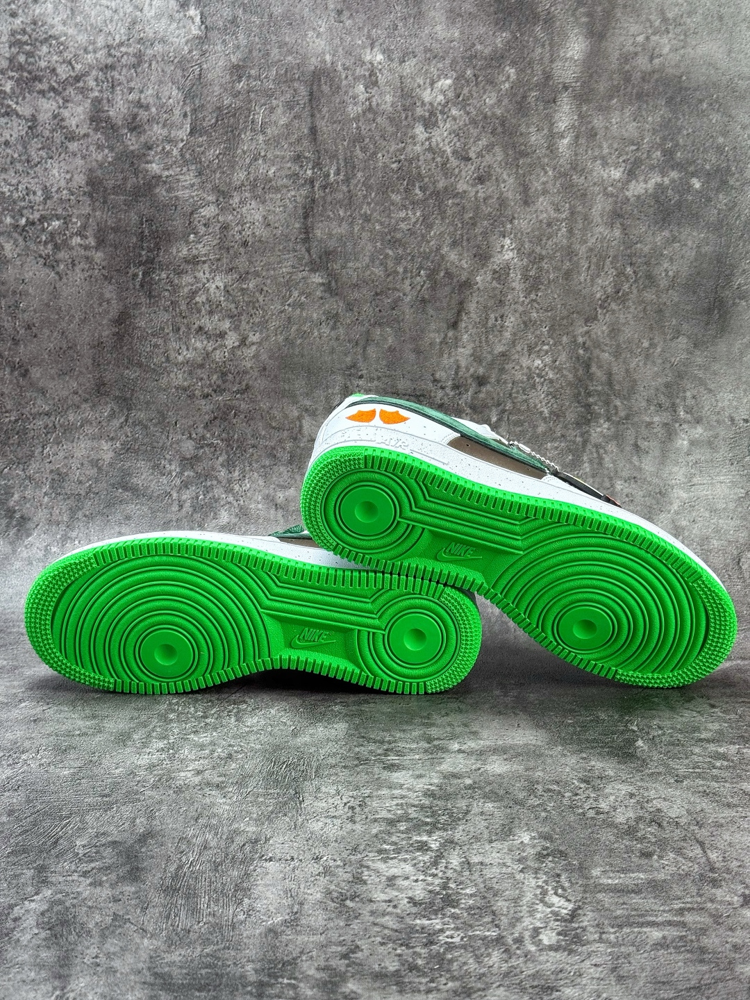 160 Nike Air Force 1 Low 07 x DOAF Air Force 1 Egg or Duck 白绿 IU7613-100-Chinese UA Cheap High Quatity Brand Clothes Bags handbags Sneakers wholesale wholesaler seller from China Factory suppliers Fashion Clothing Shoes best Quality Beautiful Price 160 Nike Air Force 1 Low 07 x DOAF Air Force 1 Egg or Duck 白绿 IU7613-100