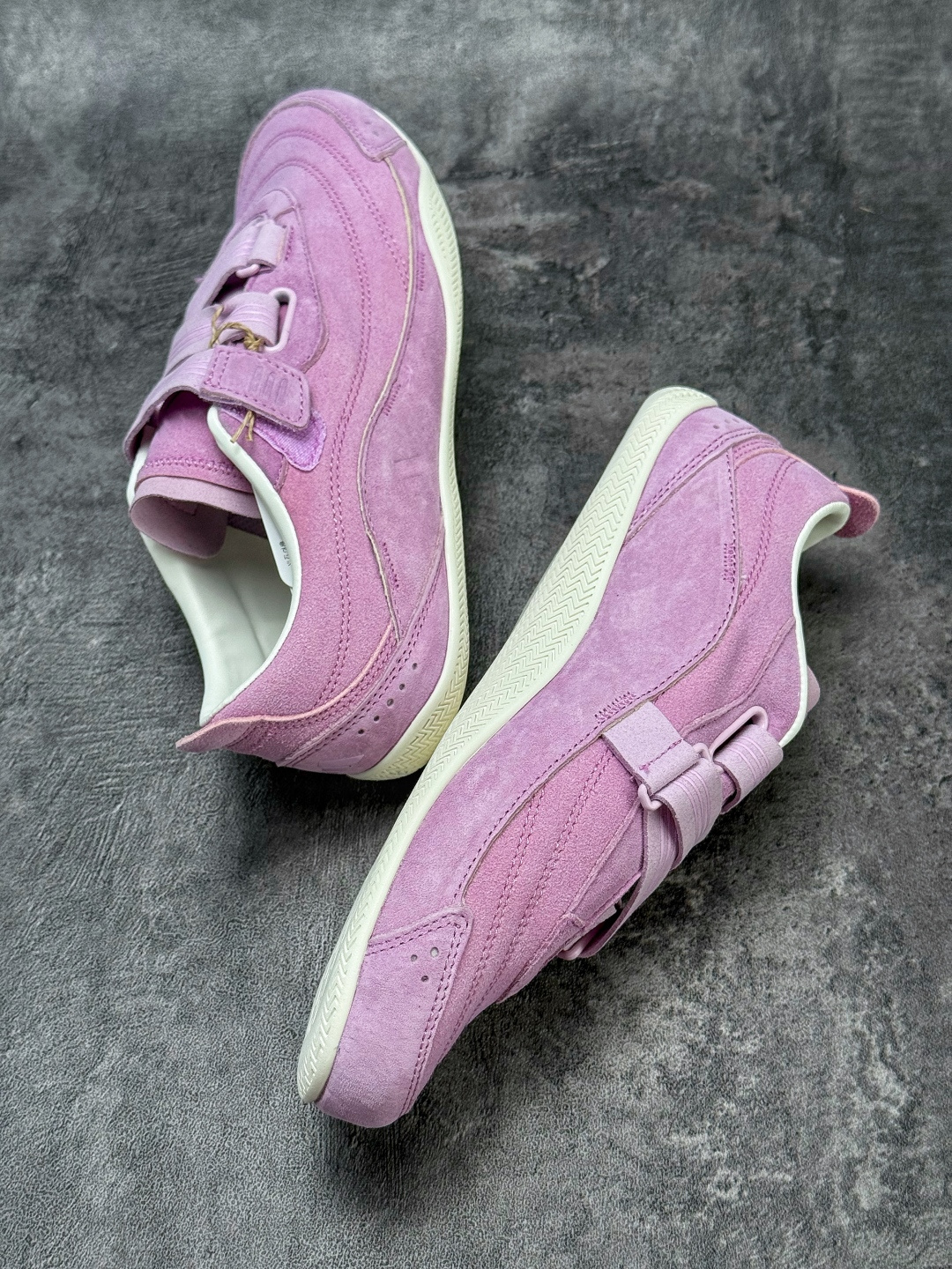 130 adidas FOS URBAN REVERIE 舒适时尚 阿迪fos芭蕾鞋 KJ4035-Chinese UA Cheap High Quatity Brand Clothes Bags handbags Sneakers wholesale wholesaler seller from China Factory suppliers Fashion Clothing Shoes best Quality Beautiful Price 130 adidas FOS URBAN REVERIE 舒适时尚 阿迪fos芭蕾鞋 KJ4035