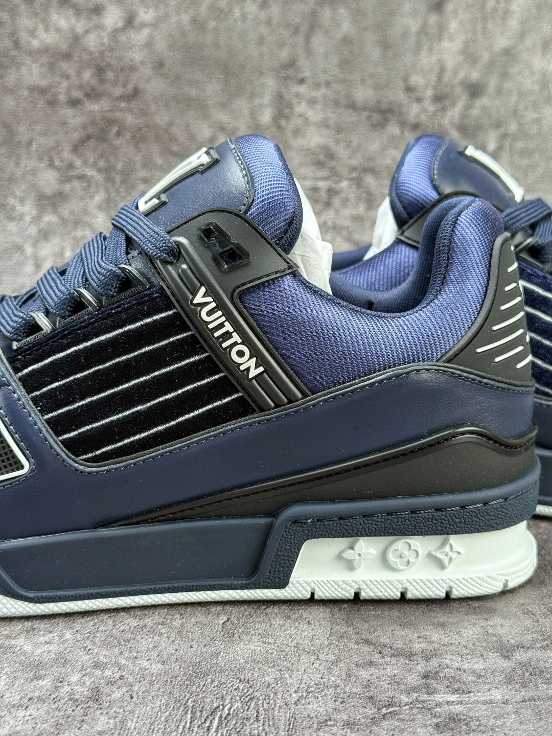 430 顶级YS版本莞产 LOUIS VUITTON 路易威登 LV Trainer 牛皮革鳄鱼皮-Chinese UA Cheap High Quatity Brand Clothes Bags handbags Sneakers wholesale wholesaler seller from China Factory suppliers Fashion Clothing Shoes best Quality Beautiful Price 430 顶级YS版本莞产 LOUIS VUITTON 路易威登 LV Trainer 牛皮革鳄鱼皮