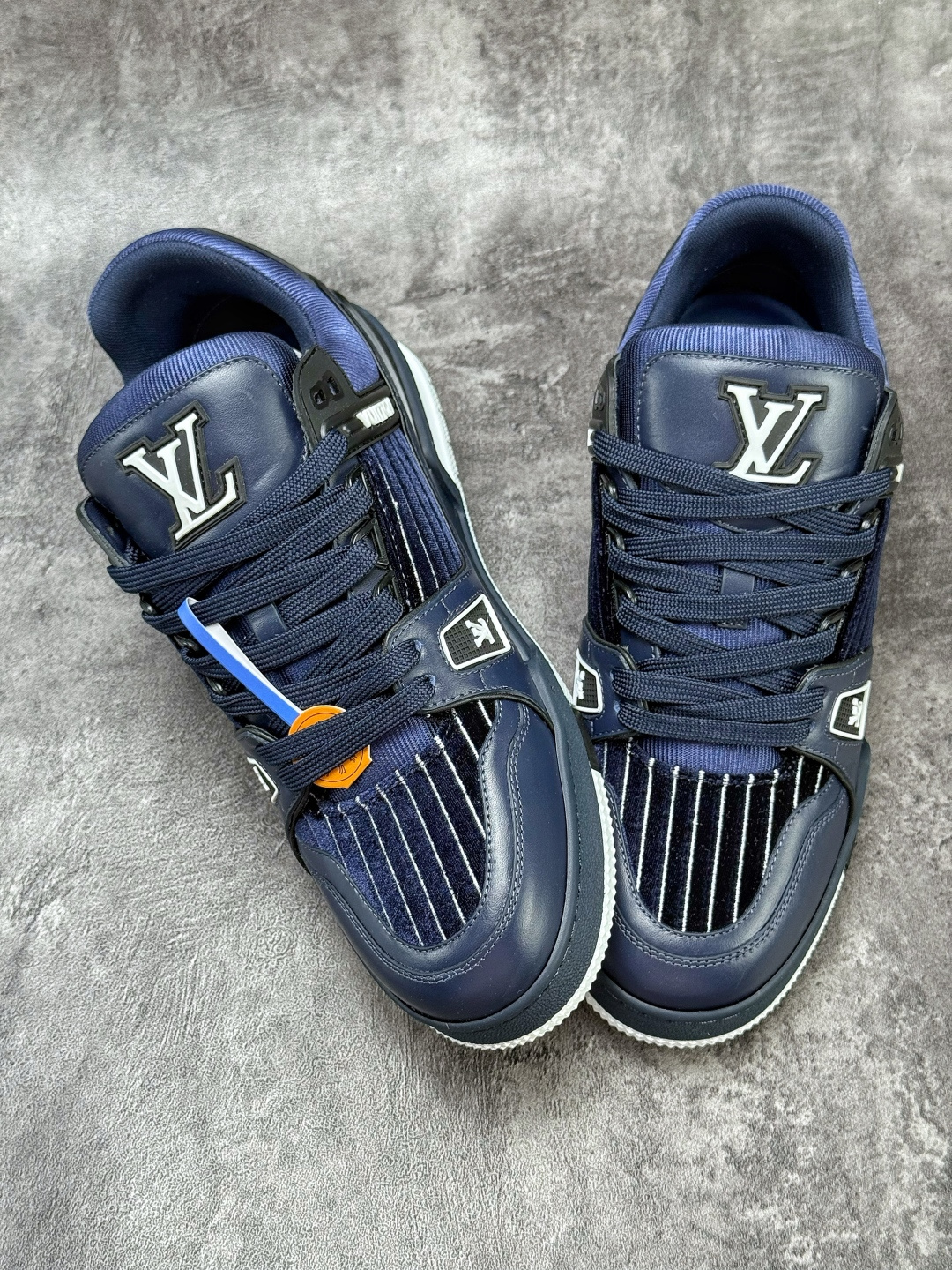 430 顶级YS版本莞产 LOUIS VUITTON 路易威登 LV Trainer 牛皮革鳄鱼皮-Chinese UA Cheap High Quatity Brand Clothes Bags handbags Sneakers wholesale wholesaler seller from China Factory suppliers Fashion Clothing Shoes best Quality Beautiful Price 430 顶级YS版本莞产 LOUIS VUITTON 路易威登 LV Trainer 牛皮革鳄鱼皮
