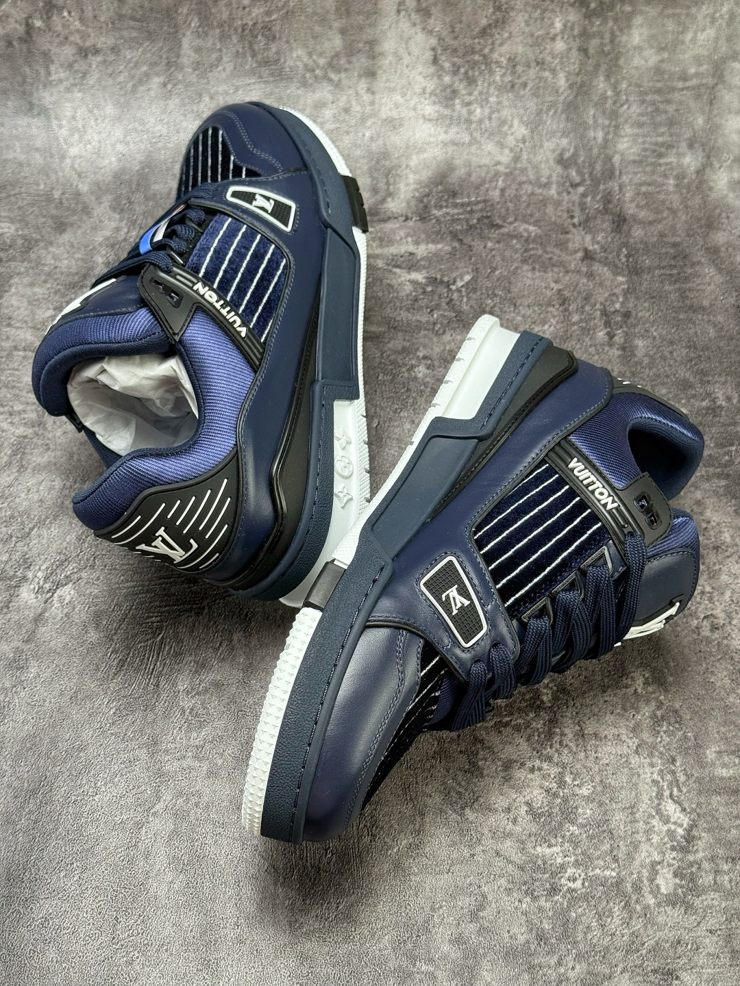 430 顶级YS版本莞产 LOUIS VUITTON 路易威登 LV Trainer 牛皮革鳄鱼皮-Chinese UA Cheap High Quatity Brand Clothes Bags handbags Sneakers wholesale wholesaler seller from China Factory suppliers Fashion Clothing Shoes best Quality Beautiful Price 430 顶级YS版本莞产 LOUIS VUITTON 路易威登 LV Trainer 牛皮革鳄鱼皮