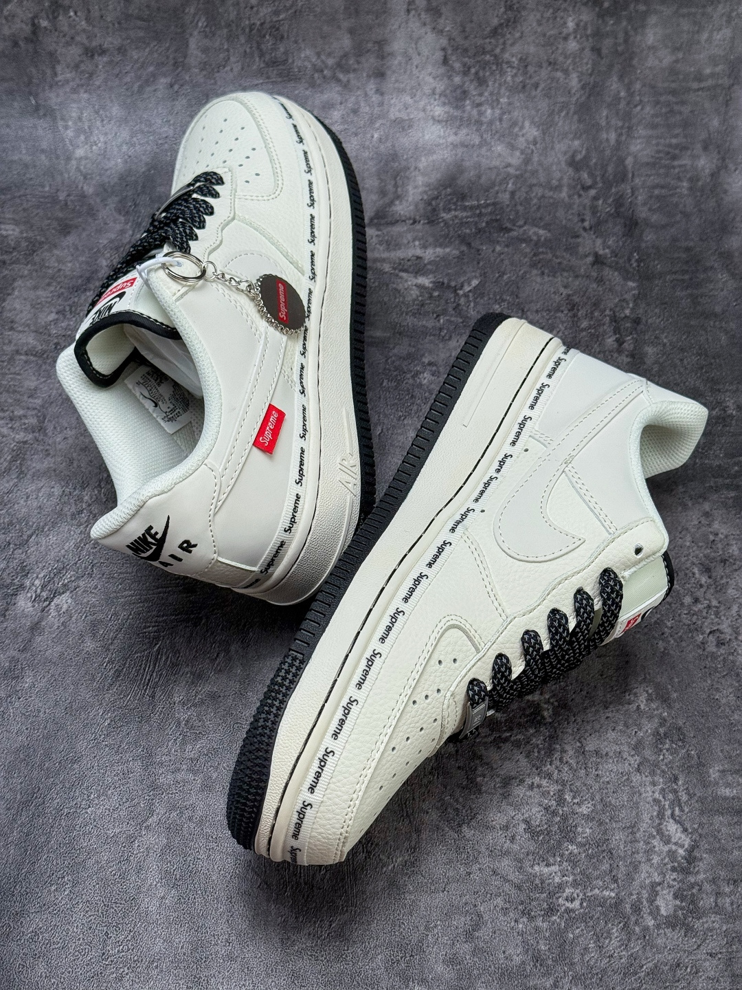Nike Air Force 1 Low 07 x Superme 白黑满天星 XX3168-222-Top High Quatity Cheap Sneakers Fashion Clothing Clothes Bags handbags Shoes of all Brand wholesale With The best Quality And Beautiful Price from China Factory Chinese suppliers wholesaler seller Nike Air Force 1 Low 07 x Superme 白黑满天星 XX3168-222