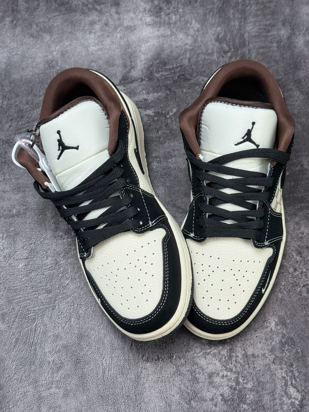 Nike Jordan Air Jordan 1 x GUCCI 黑白棕小勾 纯原大厂出品 极力推荐 LD8888-011-Top High Quatity Cheap Sneakers Fashion Clothing Clothes Bags handbags Shoes of all Brand wholesale With The best Quality And Beautiful Price from China Factory Chinese suppliers wholesaler seller Nike Jordan Air Jordan 1 x GUCCI 黑白棕小勾 纯原大厂出品 极力推荐 LD8888-011