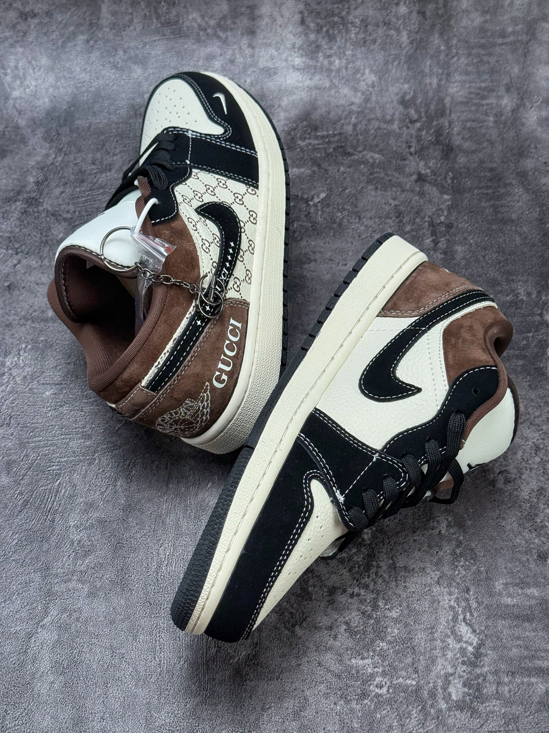 Nike Jordan Air Jordan 1 x GUCCI 黑白棕小勾 纯原大厂出品 极力推荐 LD8888-011-Top High Quatity Cheap Sneakers Fashion Clothing Clothes Bags handbags Shoes of all Brand wholesale With The best Quality And Beautiful Price from China Factory Chinese suppliers wholesaler seller Nike Jordan Air Jordan 1 x GUCCI 黑白棕小勾 纯原大厂出品 极力推荐 LD8888-011