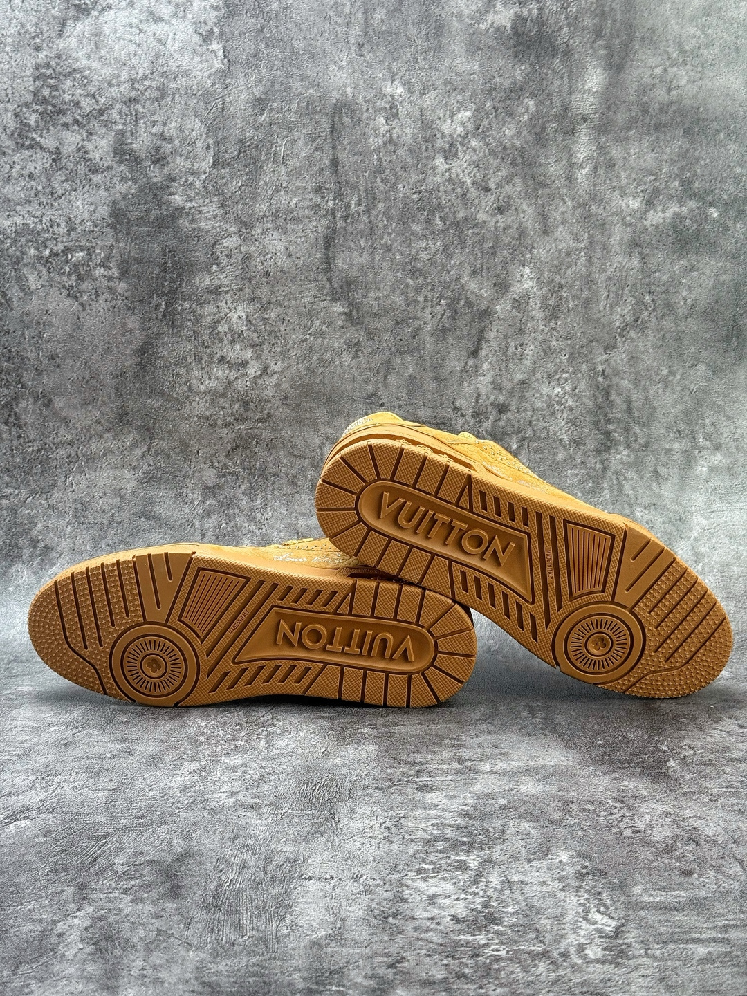 顶级YS版本LOUIS VUITTON 路易威登 LV Trainer 牛皮革鳄鱼皮-Top High Quatity Cheap Sneakers Fashion Clothing Clothes Bags handbags Shoes of all Brand wholesale With The best Quality And Beautiful Price from China Factory Chinese suppliers wholesaler seller 顶级YS版本LOUIS VUITTON 路易威登 LV Trainer 牛皮革鳄鱼皮