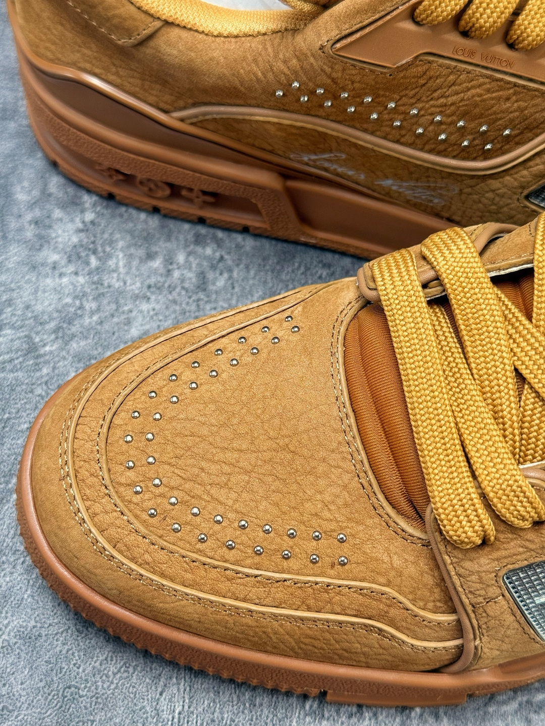 顶级YS版本LOUIS VUITTON 路易威登 LV Trainer 牛皮革鳄鱼皮-Top High Quatity Cheap Sneakers Fashion Clothing Clothes Bags handbags Shoes of all Brand wholesale With The best Quality And Beautiful Price from China Factory Chinese suppliers wholesaler seller 顶级YS版本LOUIS VUITTON 路易威登 LV Trainer 牛皮革鳄鱼皮