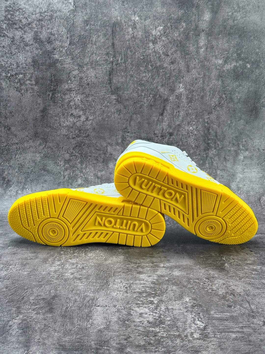 顶级YS版本LOUIS VUITTON 路易威登 LV Trainer 牛皮革鳄鱼皮-Top High Quatity Cheap Sneakers Fashion Clothing Clothes Bags handbags Shoes of all Brand wholesale With The best Quality And Beautiful Price from China Factory Chinese suppliers wholesaler seller 顶级YS版本LOUIS VUITTON 路易威登 LV Trainer 牛皮革鳄鱼皮