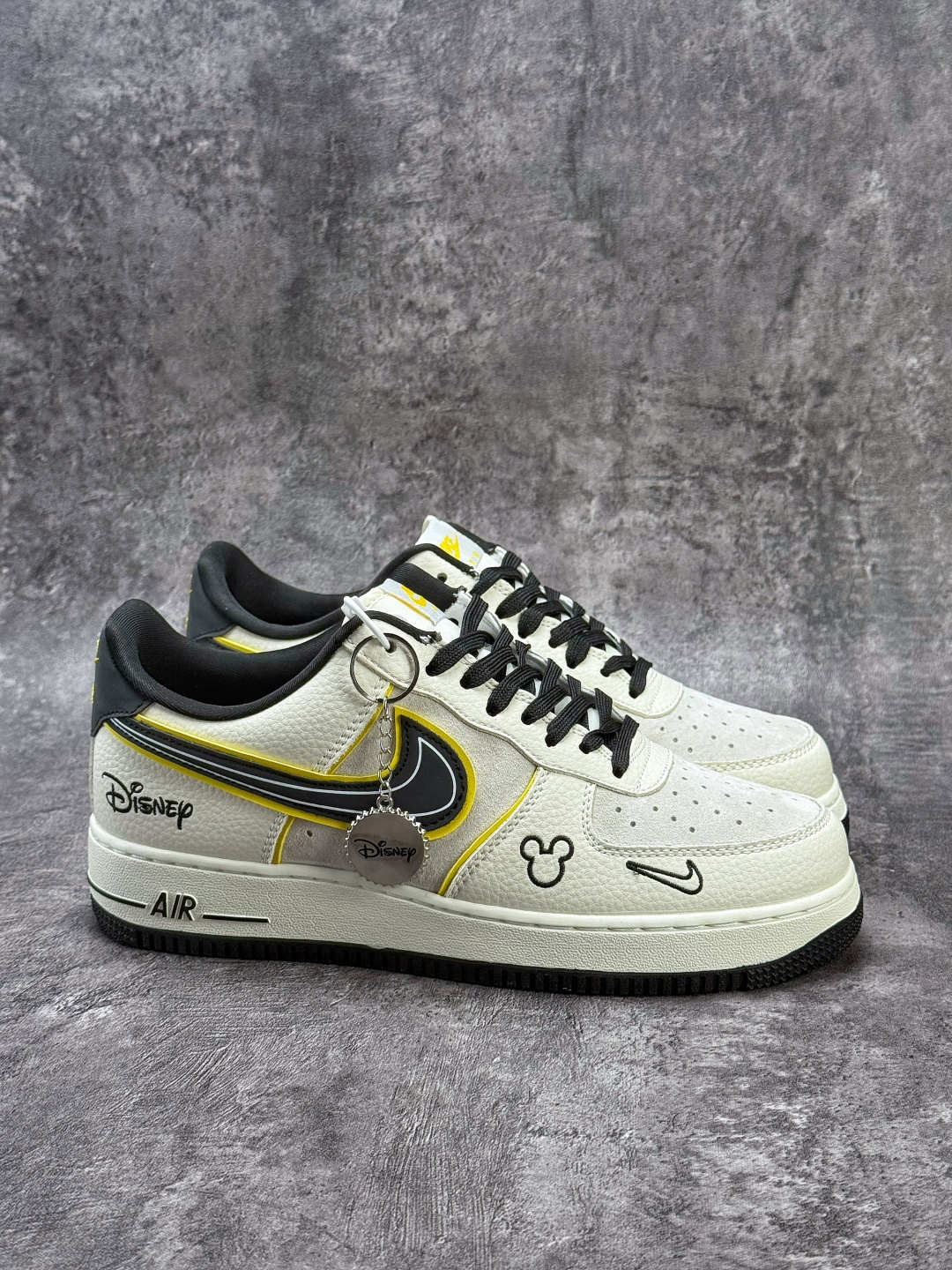Nike Air Force 1 Low 07 x Disney 白黑小勾 SY1388-021-Top High Quatity Cheap Sneakers Fashion Clothing Clothes Bags handbags Shoes of all Brand wholesale With The best Quality And Beautiful Price from China Factory Chinese suppliers wholesaler seller Nike Air Force 1 Low 07 x Disney 白黑小勾 SY1388-021