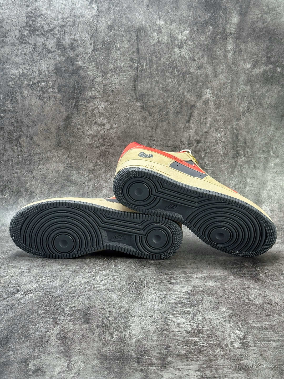 Nike Air Force 1 Low 07 马上有钱 棕灰红小勾 KD1688-002-Top High Quatity Cheap Sneakers Fashion Clothing Clothes Bags handbags Shoes of all Brand wholesale With The best Quality And Beautiful Price from China Factory Chinese suppliers wholesaler seller Nike Air Force 1 Low 07 马上有钱 棕灰红小勾 KD1688-002