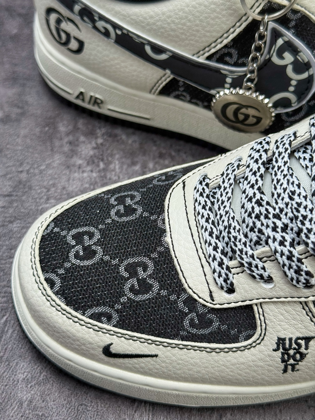 Nike Air Force 1 Low 07 x GUCCI 白黑小勾满天星 SY1388-018-Top High Quatity Cheap Sneakers Fashion Clothing Clothes Bags handbags Shoes of all Brand wholesale With The best Quality And Beautiful Price from China Factory Chinese suppliers wholesaler seller Nike Air Force 1 Low 07 x GUCCI 白黑小勾满天星 SY1388-018