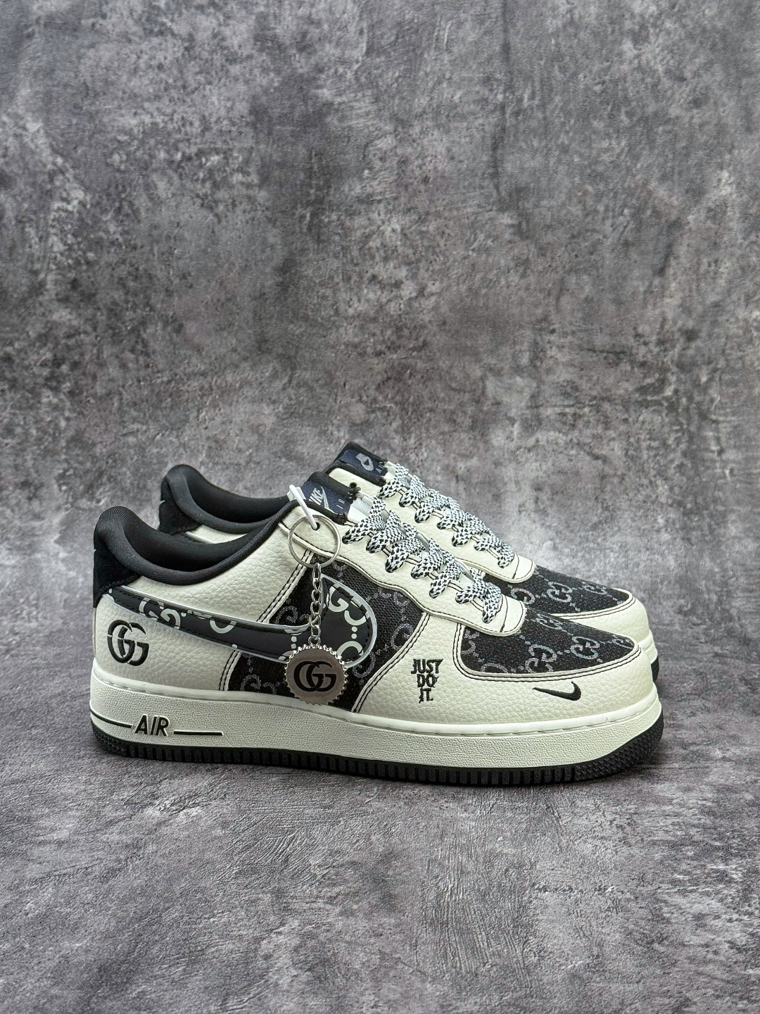 Nike Air Force 1 Low 07 x GUCCI 白黑小勾满天星 SY1388-018-Top High Quatity Cheap Sneakers Fashion Clothing Clothes Bags handbags Shoes of all Brand wholesale With The best Quality And Beautiful Price from China Factory Chinese suppliers wholesaler seller Nike Air Force 1 Low 07 x GUCCI 白黑小勾满天星 SY1388-018