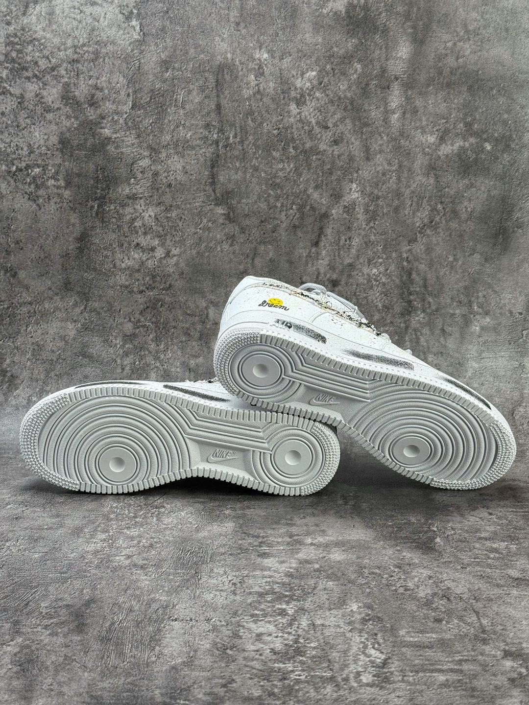 Nike Air Force 1 Low 07 笑脸 白黑 DH1999-334