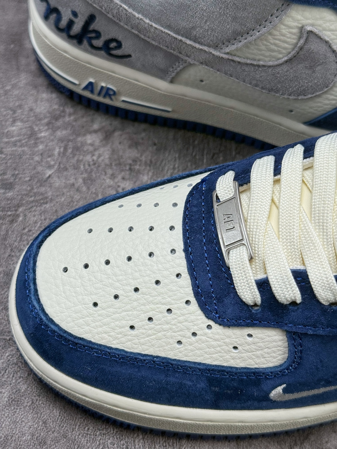 Nike Air Force 1 Low 07 蓝白灰小勾 HM3703-161-Top High Quatity Cheap Sneakers Fashion Clothing Clothes Bags handbags Shoes of all Brand wholesale With The best Quality And Beautiful Price from China Factory Chinese suppliers wholesaler seller Nike Air Force 1 Low 07 蓝白灰小勾 HM3703-161