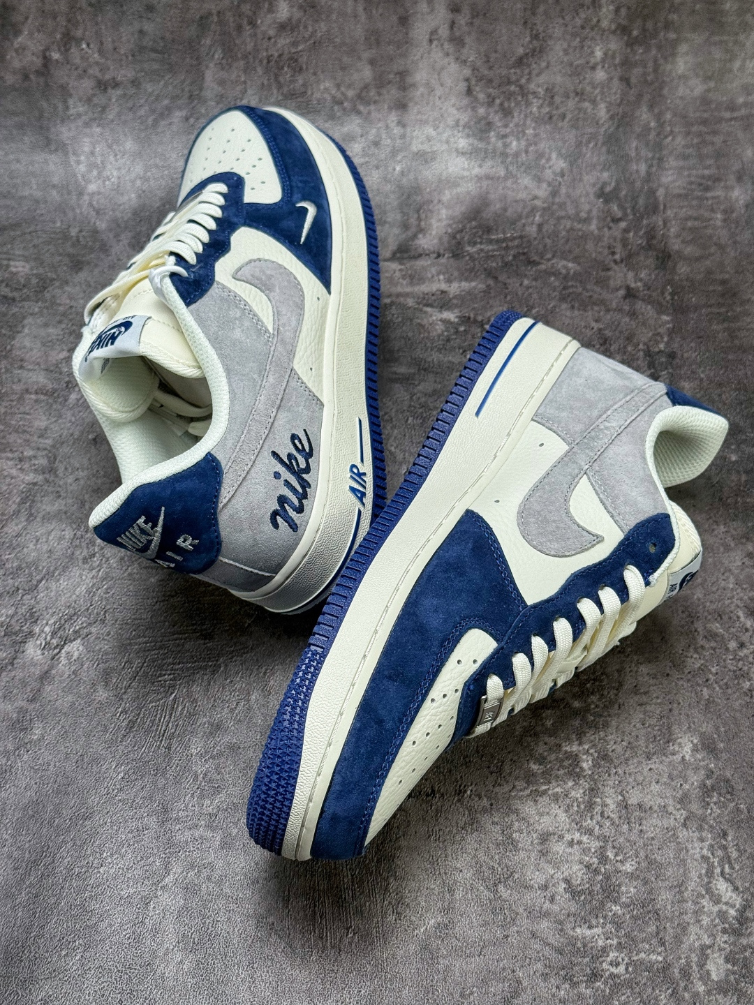 Nike Air Force 1 Low 07 蓝白灰小勾 HM3703-161-Top High Quatity Cheap Sneakers Fashion Clothing Clothes Bags handbags Shoes of all Brand wholesale With The best Quality And Beautiful Price from China Factory Chinese suppliers wholesaler seller Nike Air Force 1 Low 07 蓝白灰小勾 HM3703-161