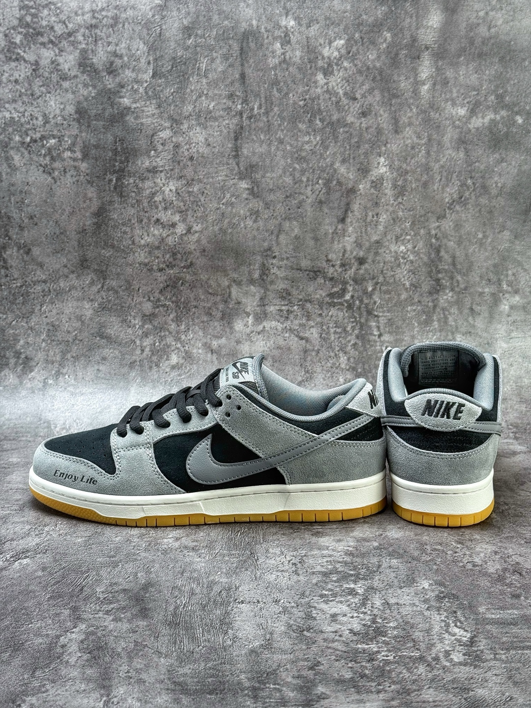 Nike Dunk SB “DARK SMOKE GREY” 玖制 影子灰 雾霾 灰黑 HF3063-001-Top High Quatity Cheap Sneakers Fashion Clothing Clothes Bags handbags Shoes of all Brand wholesale With The best Quality And Beautiful Price from China Factory Chinese suppliers wholesaler seller Nike Dunk SB “DARK SMOKE GREY” 玖制 影子灰 雾霾 灰黑 HF3063-001