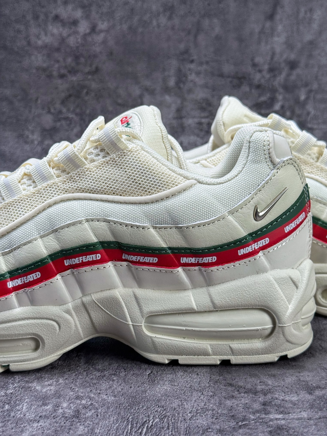 NIKE Air Max 95 纯原版本 潮流百搭 气垫缓震慢跑鞋 IB4453-100-Top High Quatity Cheap Sneakers Fashion Clothing Clothes Bags handbags Shoes of all Brand wholesale With The best Quality And Beautiful Price from China Factory Chinese suppliers wholesaler seller NIKE Air Max 95 纯原版本 潮流百搭 气垫缓震慢跑鞋 IB4453-100