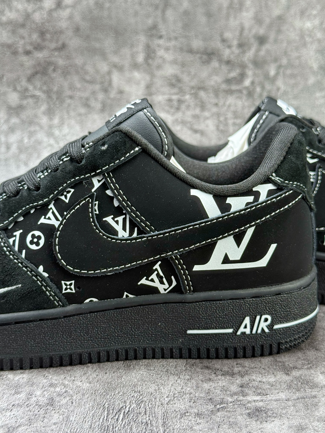 Nike Air Force 1 Low 07 x LOUIS VUITTON 黑白 SS1979-001