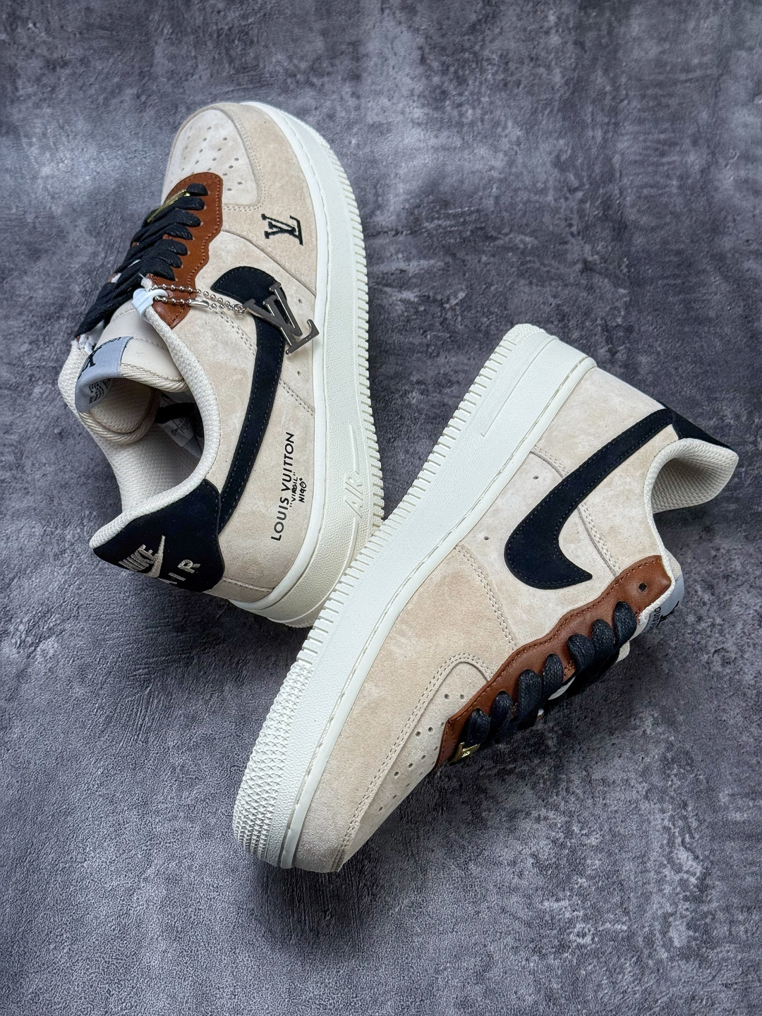 Nike Air Force 1 Low 07 x LOUIS VUITTON 棕黑 FQ3546-100-Top High Quatity Cheap Sneakers Fashion Clothing Clothes Bags handbags Shoes of all Brand wholesale With The best Quality And Beautiful Price from China Factory Chinese suppliers wholesaler seller Nike Air Force 1 Low 07 x LOUIS VUITTON 棕黑 FQ3546-100