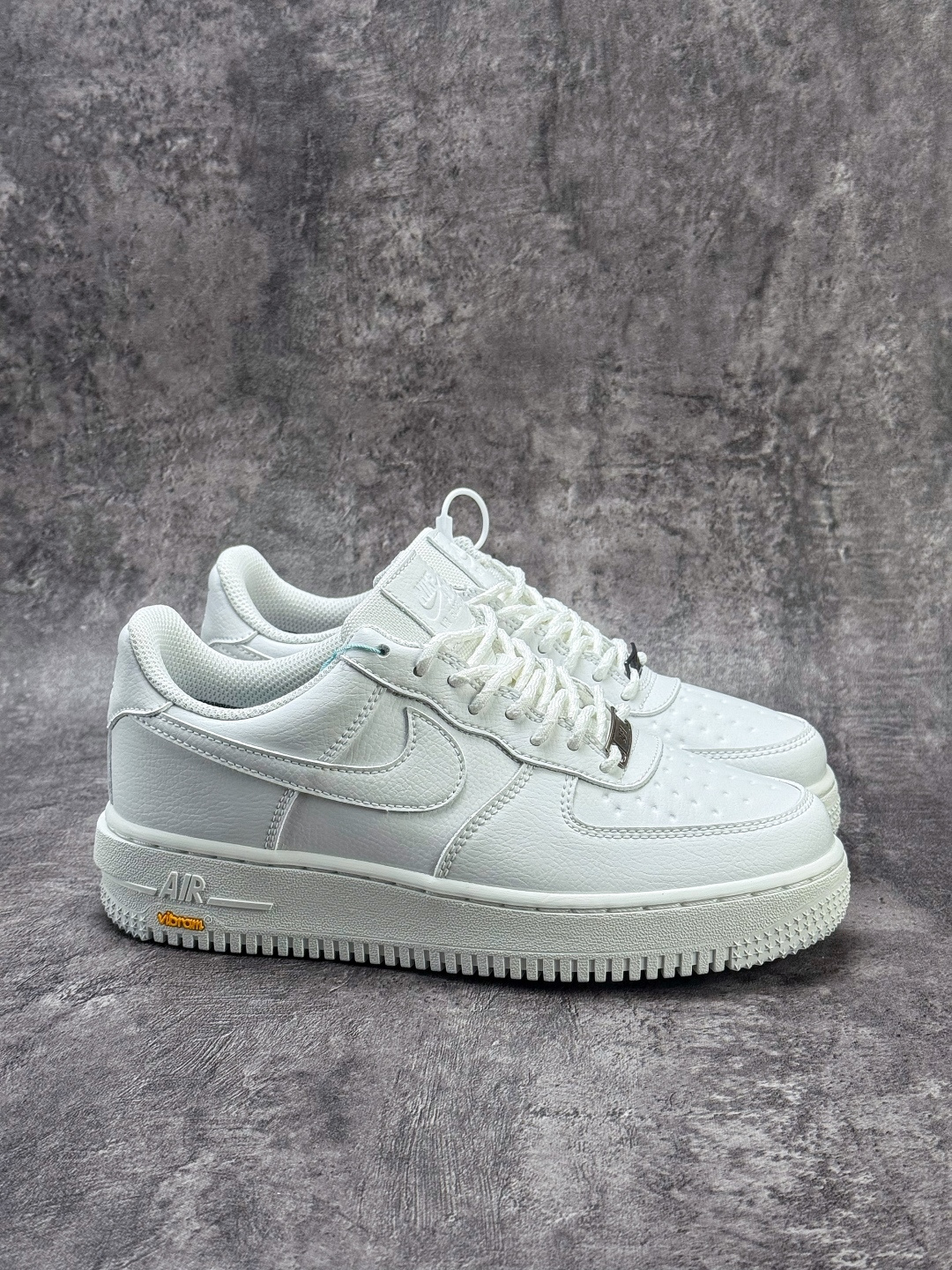 Nike Air Force 1 Low 07 纯白 HV5953-100-Top High Quatity Cheap Sneakers Fashion Clothing Clothes Bags handbags Shoes of all Brand wholesale With The best Quality And Beautiful Price from China Factory Chinese suppliers wholesaler seller Nike Air Force 1 Low 07 纯白 HV5953-100