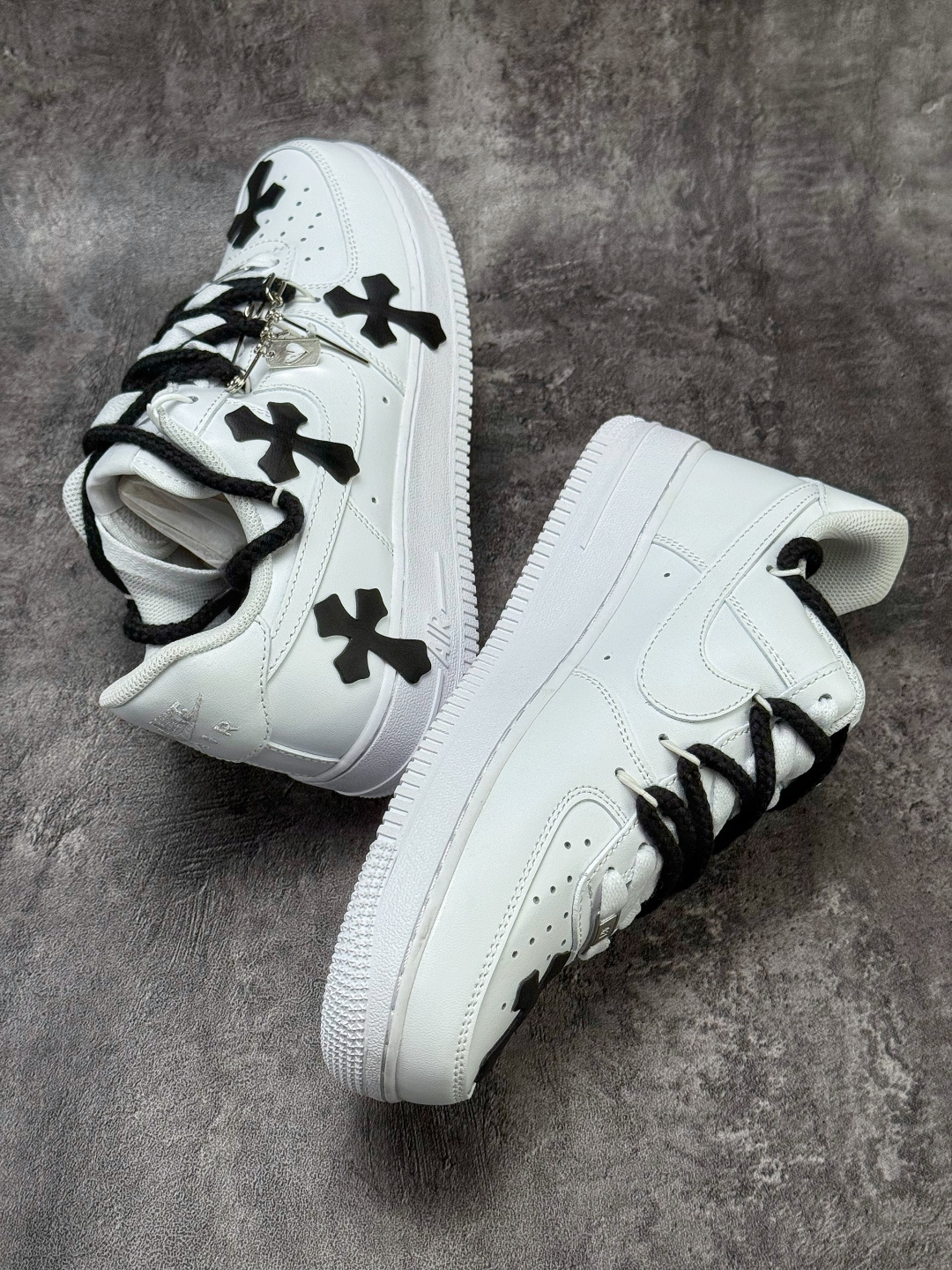 Nike Air Force 1 Low 07 十字架 白黑 CW2288-111-Top High Quatity Cheap Sneakers Fashion Clothing Clothes Bags handbags Shoes of all Brand wholesale With The best Quality And Beautiful Price from China Factory Chinese suppliers wholesaler seller Nike Air Force 1 Low 07 十字架 白黑 CW2288-111