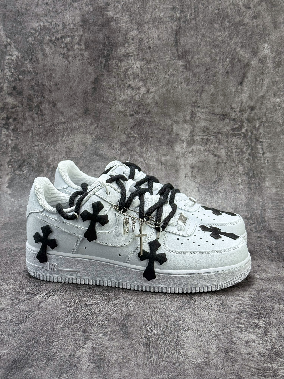 Nike Air Force 1 Low 07 十字架 白黑 CW2288-111-Top High Quatity Cheap Sneakers Fashion Clothing Clothes Bags handbags Shoes of all Brand wholesale With The best Quality And Beautiful Price from China Factory Chinese suppliers wholesaler seller Nike Air Force 1 Low 07 十字架 白黑 CW2288-111