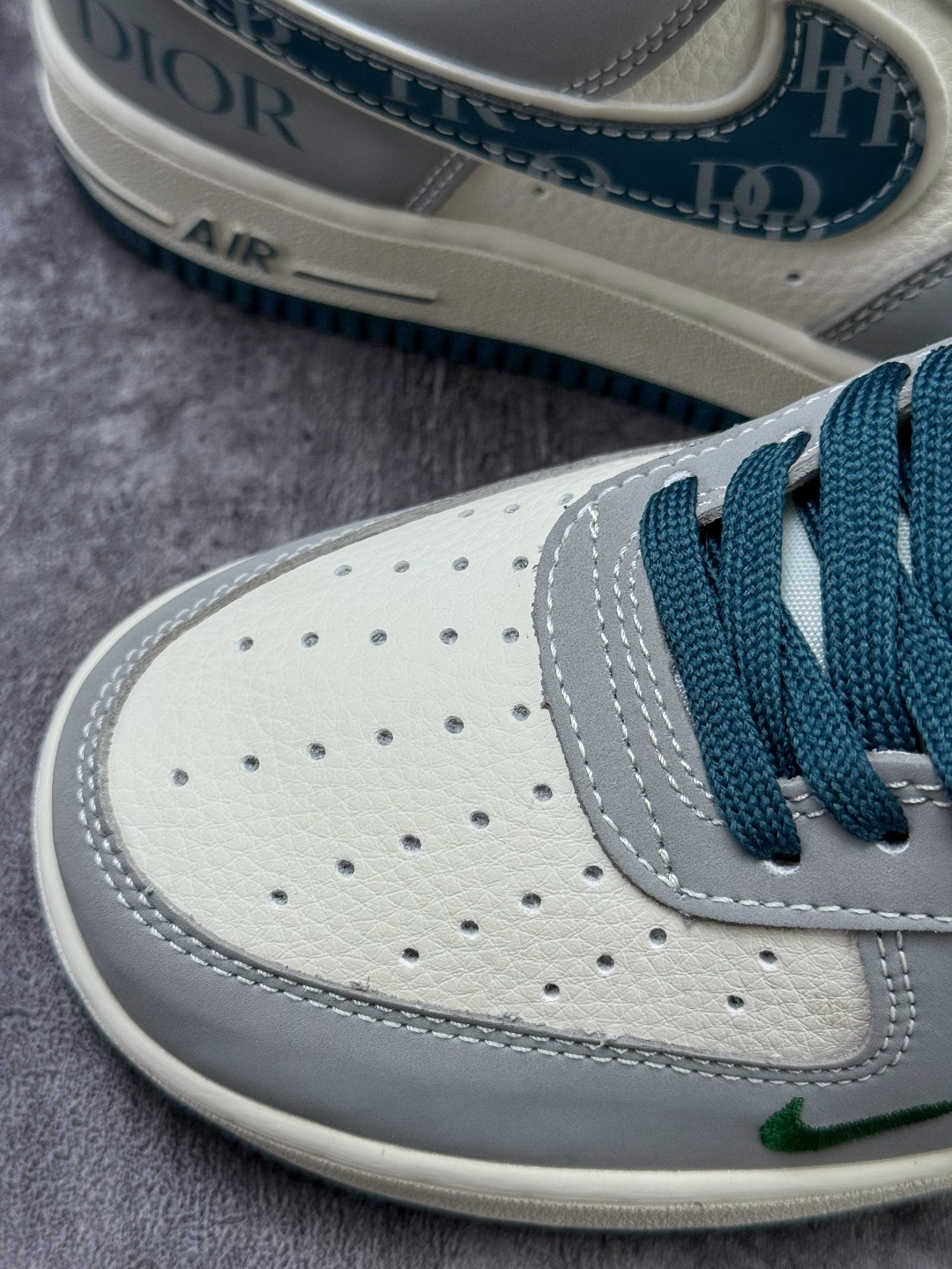 Nike Air Force 1 Low 07 x DIOR 灰白小勾 DD1982-313-Top High Quatity Cheap Sneakers Fashion Clothing Clothes Bags handbags Shoes of all Brand wholesale With The best Quality And Beautiful Price from China Factory Chinese suppliers wholesaler seller Nike Air Force 1 Low 07 x DIOR 灰白小勾 DD1982-313