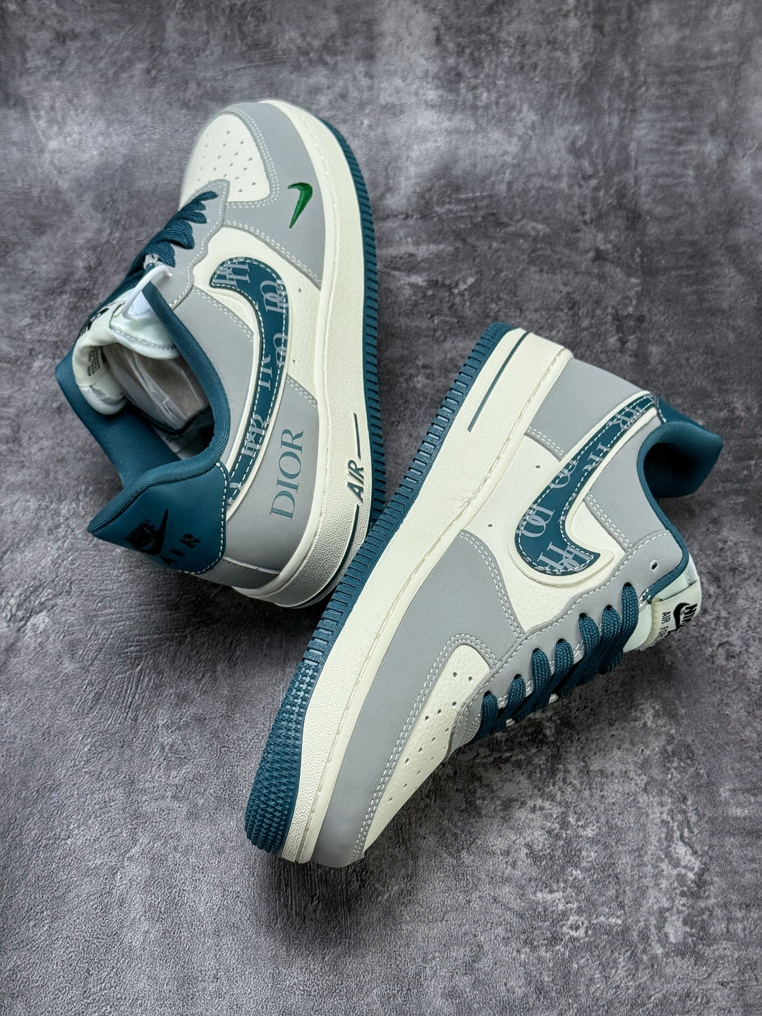 Nike Air Force 1 Low 07 x DIOR 灰白小勾 DD1982-313-Top High Quatity Cheap Sneakers Fashion Clothing Clothes Bags handbags Shoes of all Brand wholesale With The best Quality And Beautiful Price from China Factory Chinese suppliers wholesaler seller Nike Air Force 1 Low 07 x DIOR 灰白小勾 DD1982-313