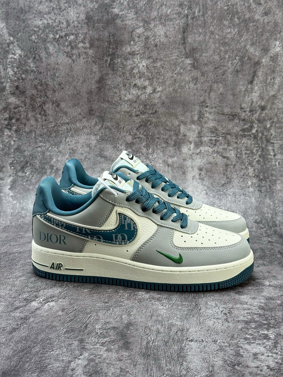 Nike Air Force 1 Low 07 x DIOR 灰白小勾 DD1982-313-Top High Quatity Cheap Sneakers Fashion Clothing Clothes Bags handbags Shoes of all Brand wholesale With The best Quality And Beautiful Price from China Factory Chinese suppliers wholesaler seller Nike Air Force 1 Low 07 x DIOR 灰白小勾 DD1982-313