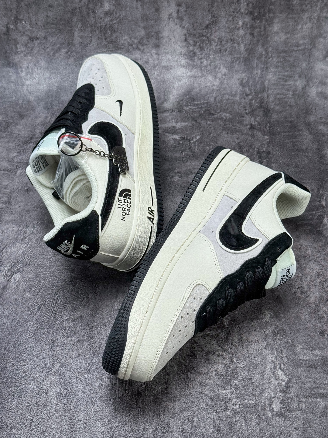 Nike Air Force 1 Low 07 x The North Face 白黑小勾 XL1982-332